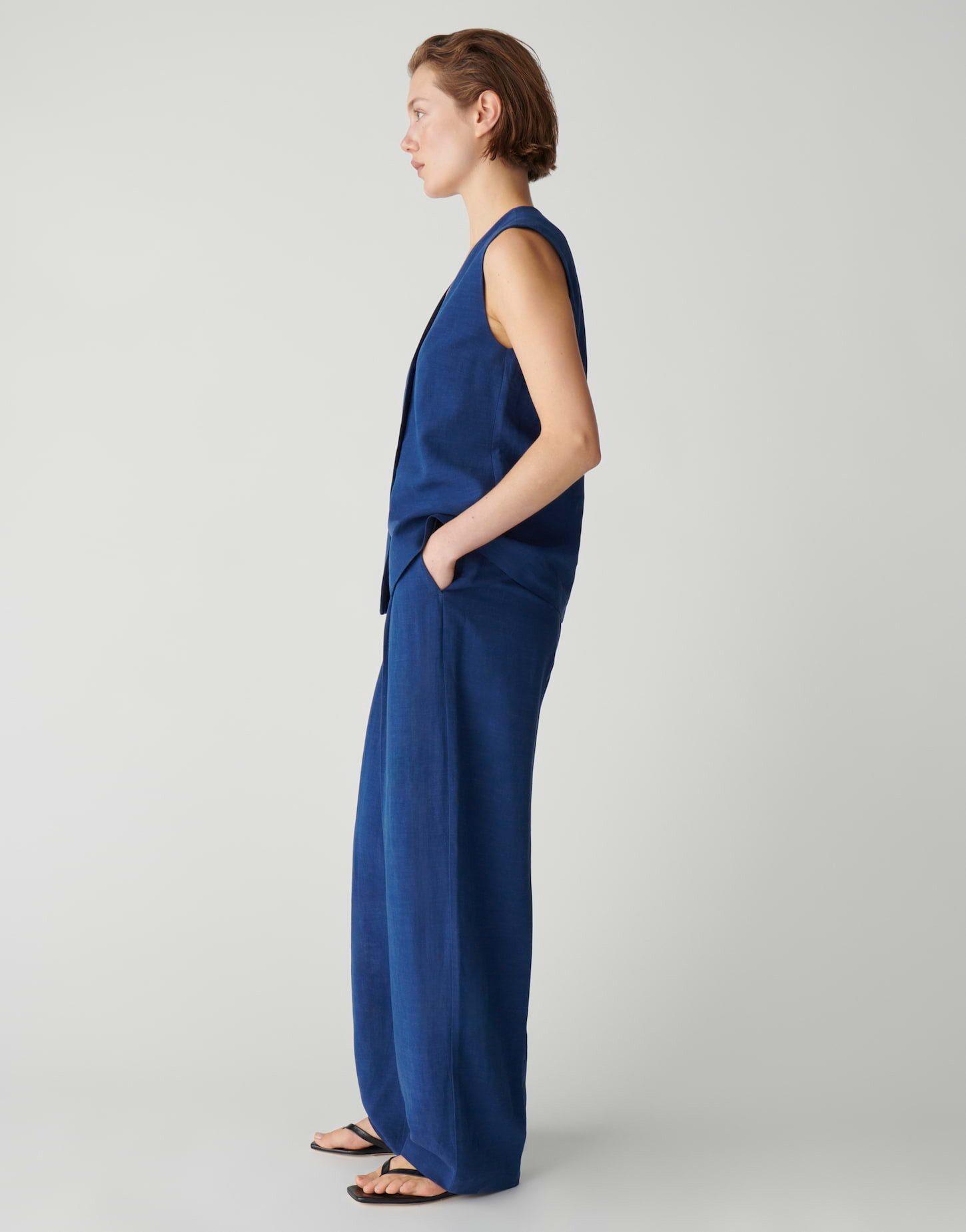 OPUS PANTS Bundfaltenhose Moira bloom aus weicher Webware mit Leinenstruktur Praktische Taschen runden den entspannten Look ab – Bild 5 von 5