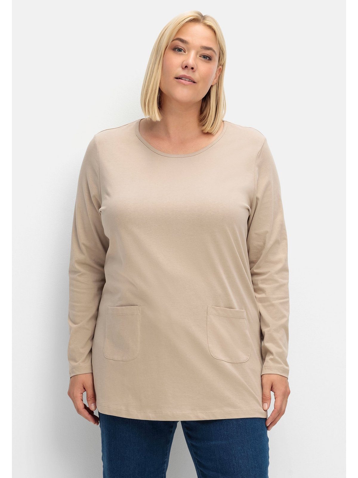 Sheego Longshirt Große Größen mit aufgesetzten Taschen sand