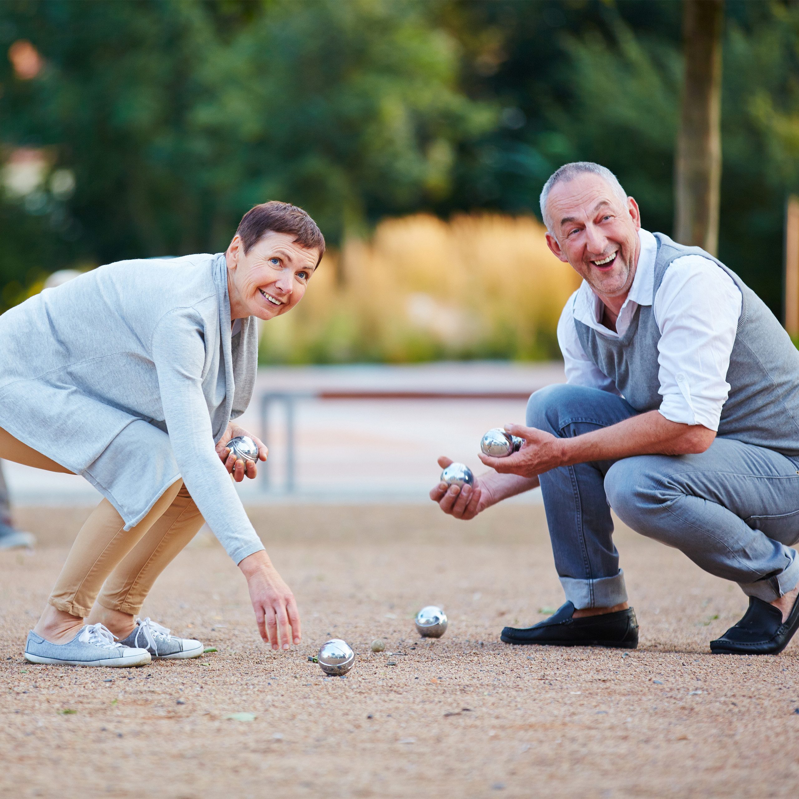 relaxdays Bowlingball Boule Set Metall 6 Kugeln