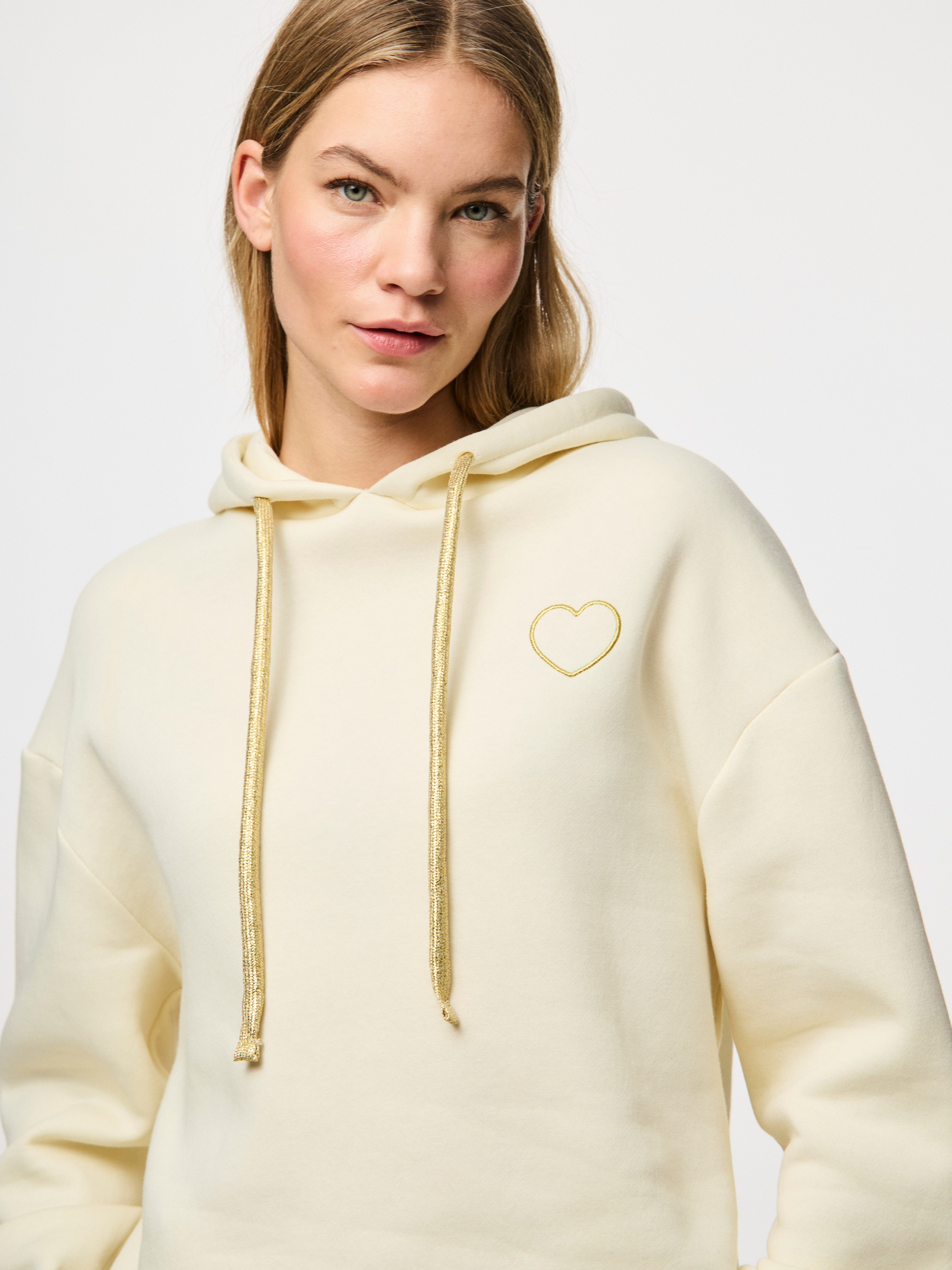 pieces Kapuzensweatshirt PCCHILLI LS HEART HOODIE günstig online kaufen