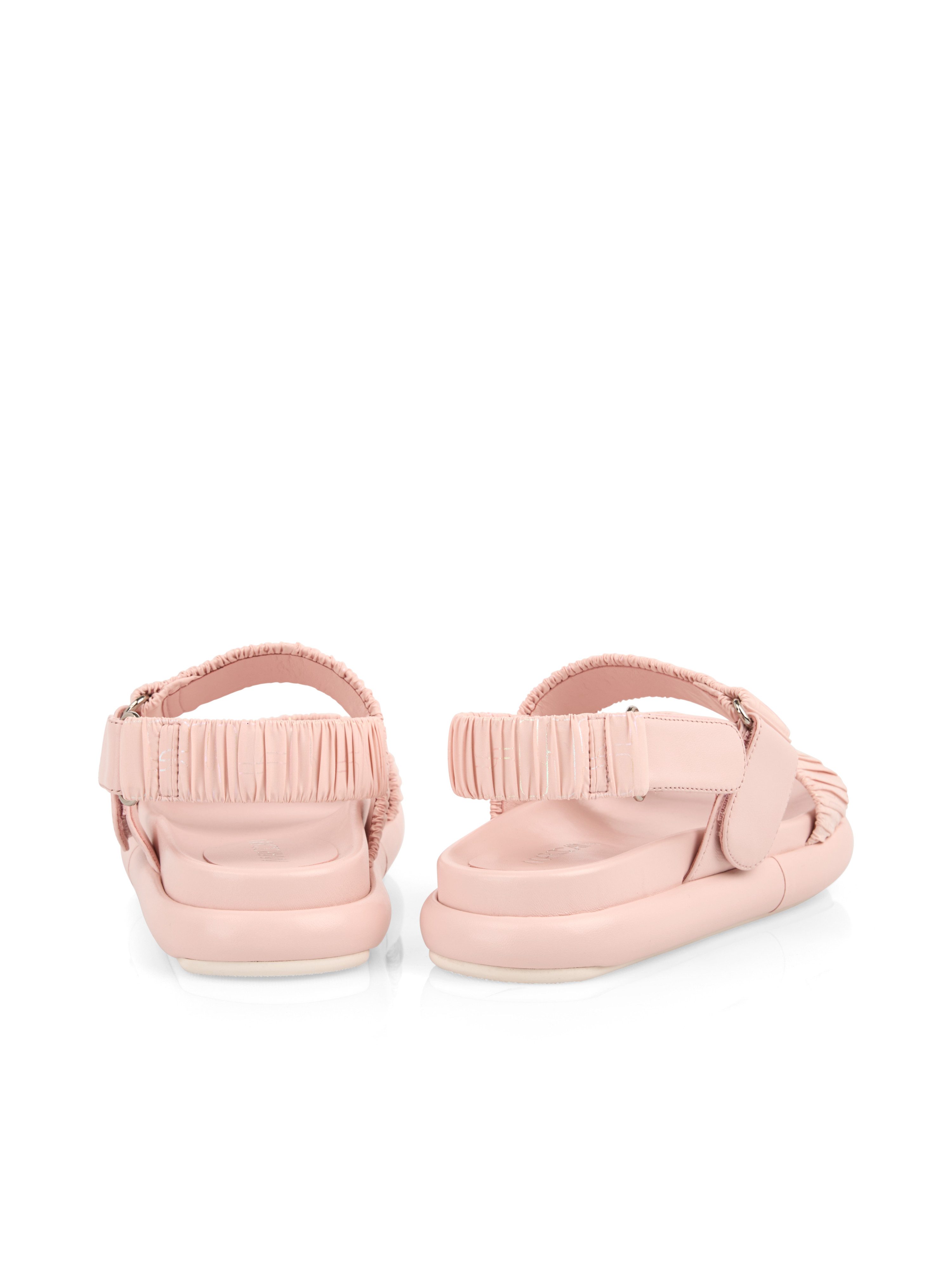 Marc Cain Sports Mindful Moving Riemchensandale Sandalette, Sommerschuh mit modischen Falten
