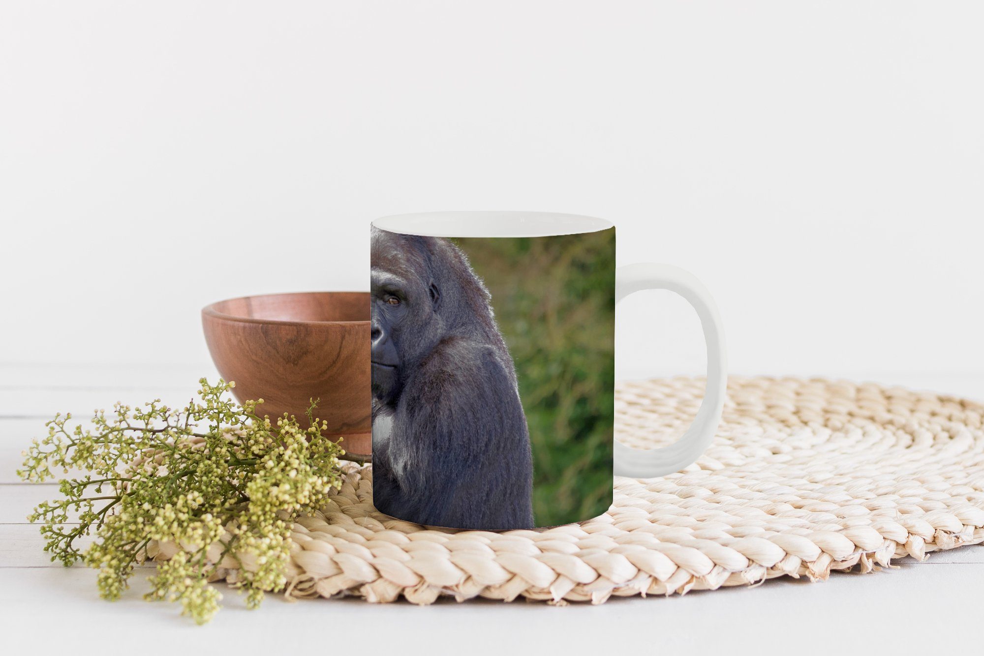 Gorilla Großer Kaffeetassen, direkt Teetasse, schaut Teetasse, Kamera, in Geschenk Becher, Tasse Keramik, MuchoWow die