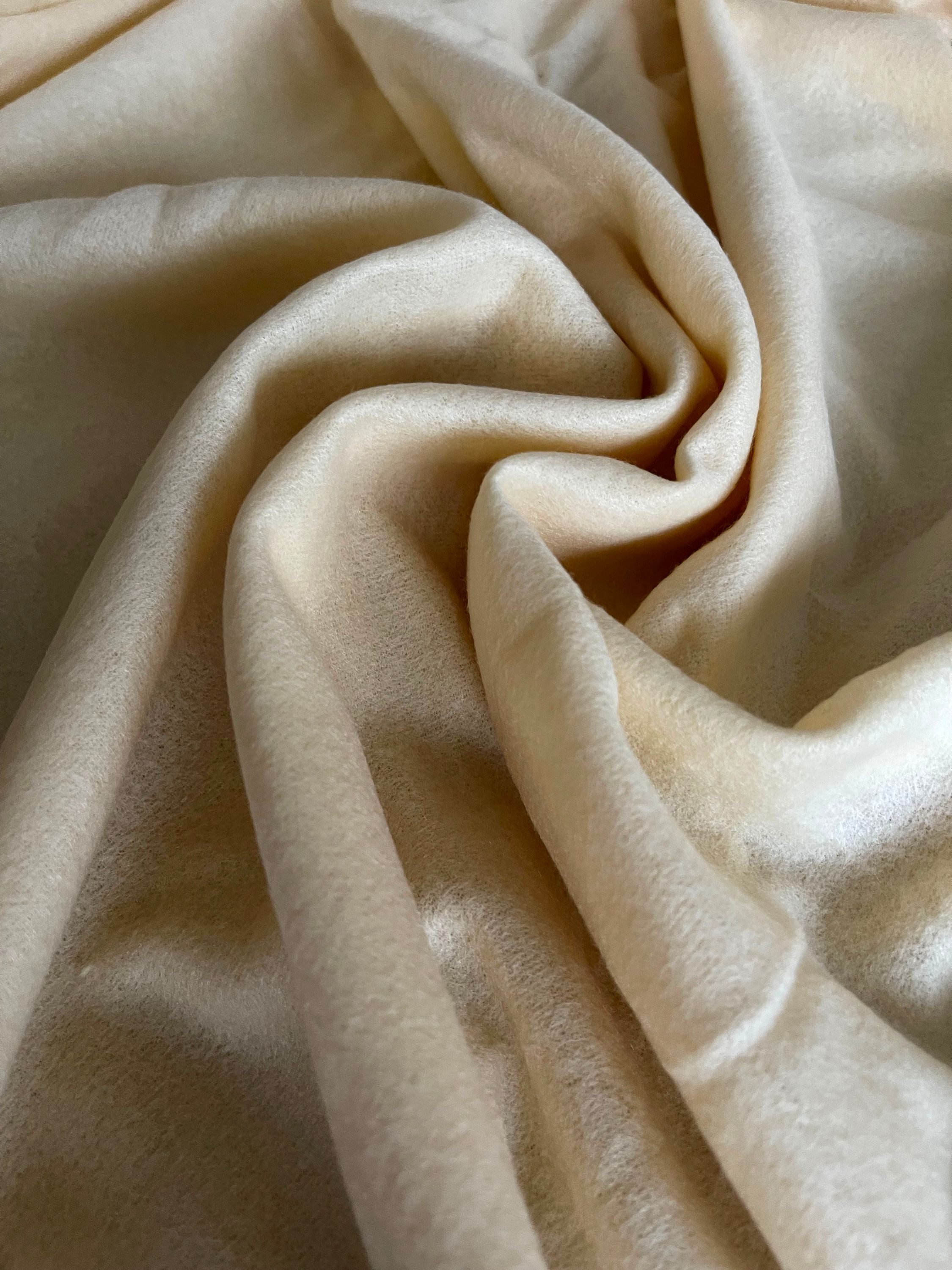 Leonado Vicenti Spannbettlaken Winter flauschig warm, Microfaser-Fleece, Gummizug: rundum, (2 Stück), Thermofleece kuschelig weich, Einfarbig – Bild 2 von 3