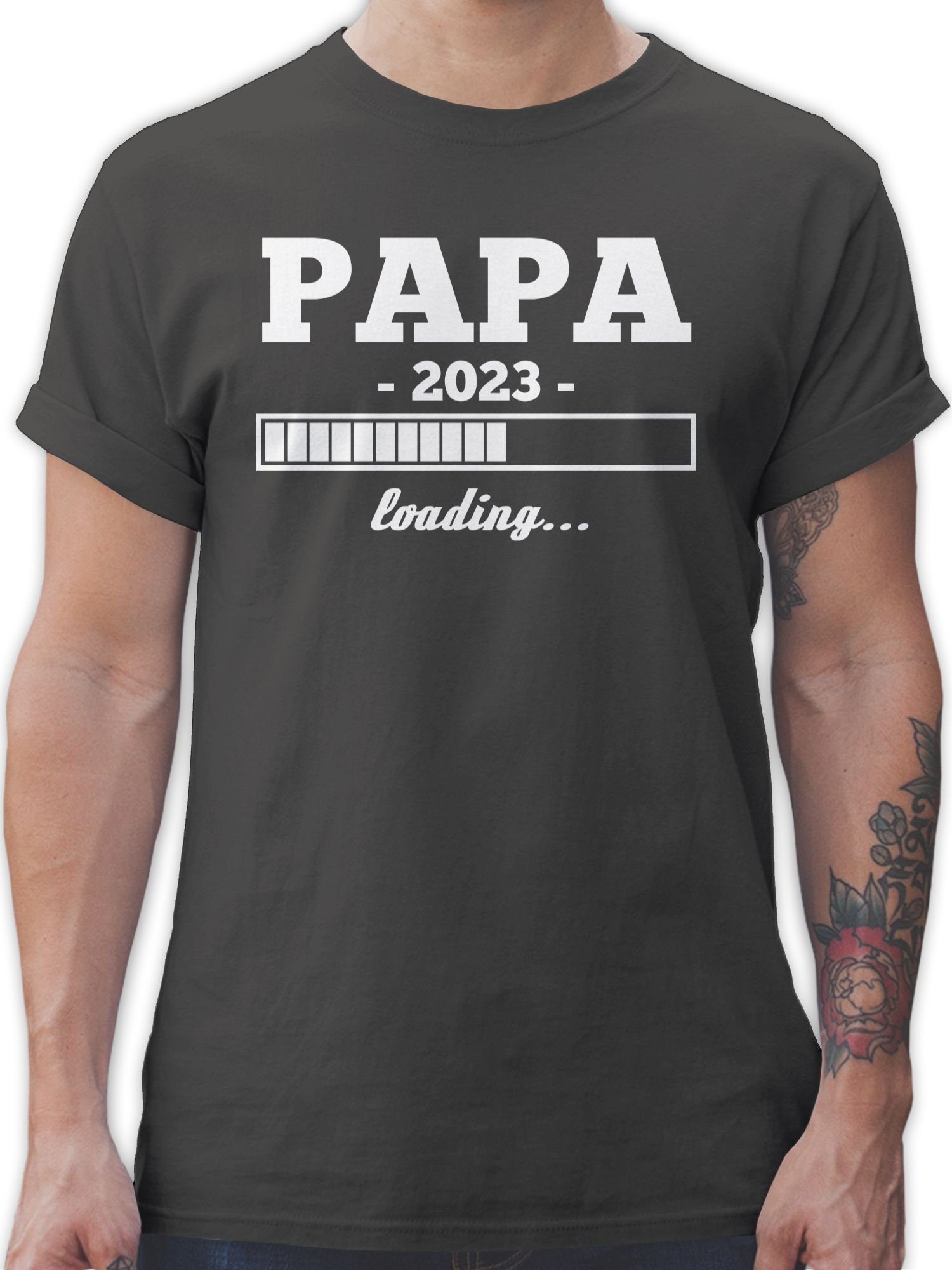 Shirtracer T-Shirt Papa loading 2023 weiß Vatertag Geschenk für Papa 2 Dunkelgrau