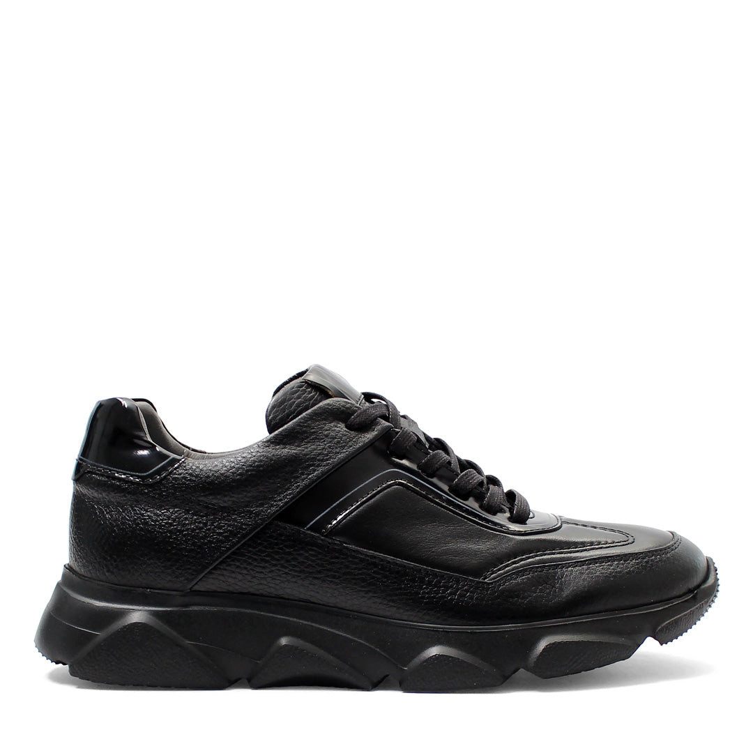 Celal Gültekin Plateau Schnürschuh Runde Kappe Freizeit Herren Sneaker Narbenleder, Patina-Optik, Schwarz, 39