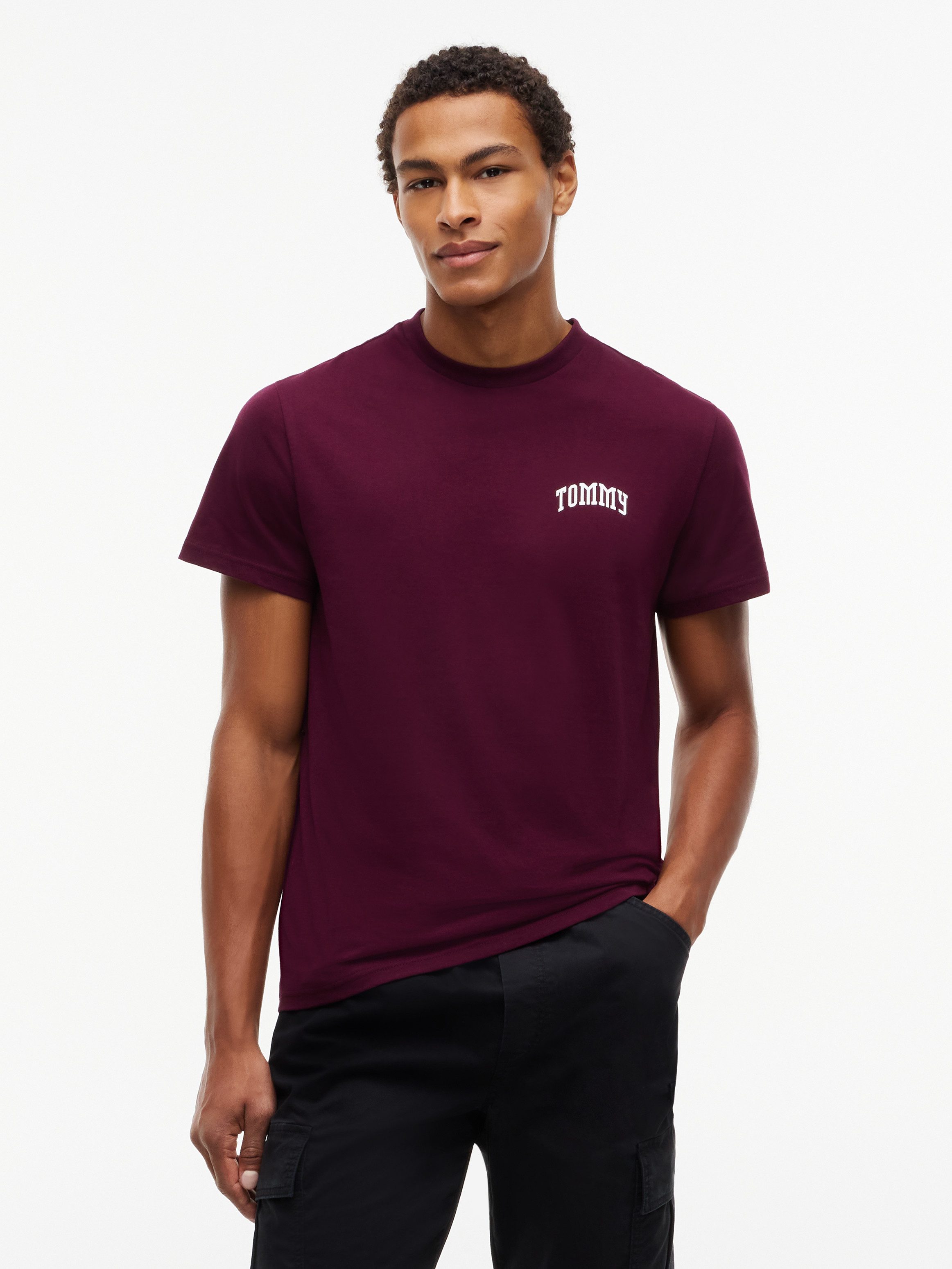 Tommy Jeans T-Shirt TJM SLIM FIT TOMMY Jersey, Rundhals, schmal geschnitten