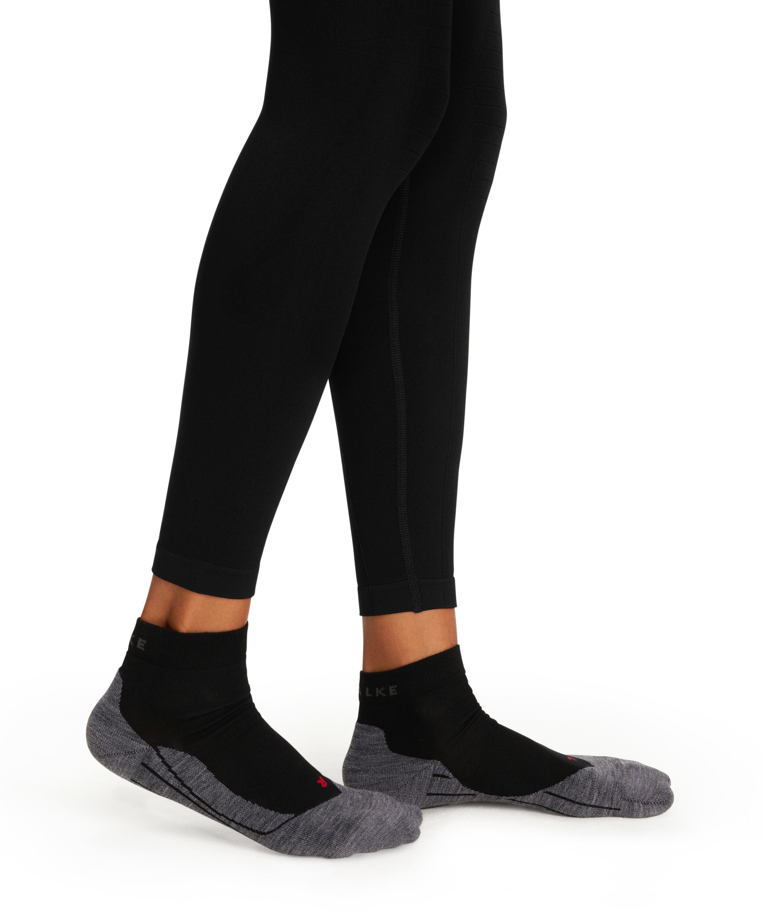 aus Maximum feuchtigkeitsregulierendem Warm Thermounterhose black (1-St) Material FALKE (3000)