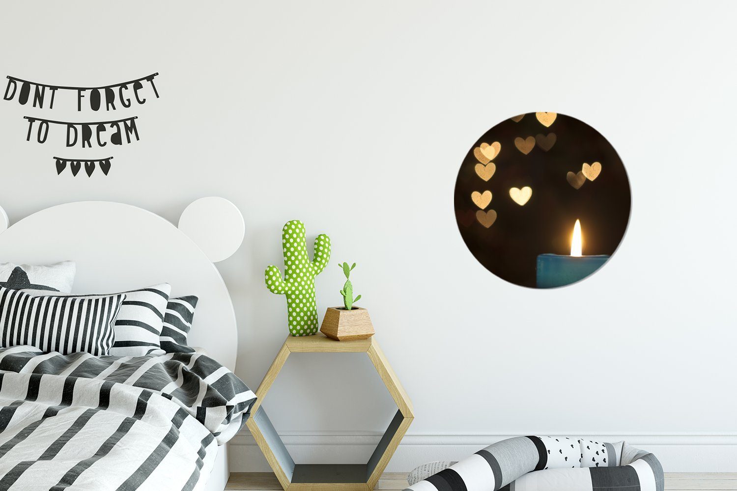 MuchoWow Wandsticker Kerze - Licht - Herz Abstrakt - Rund, Kinderzimmer, Tapetenkreis (1 St), Wohnzimmer Tapetenaufkleber, für