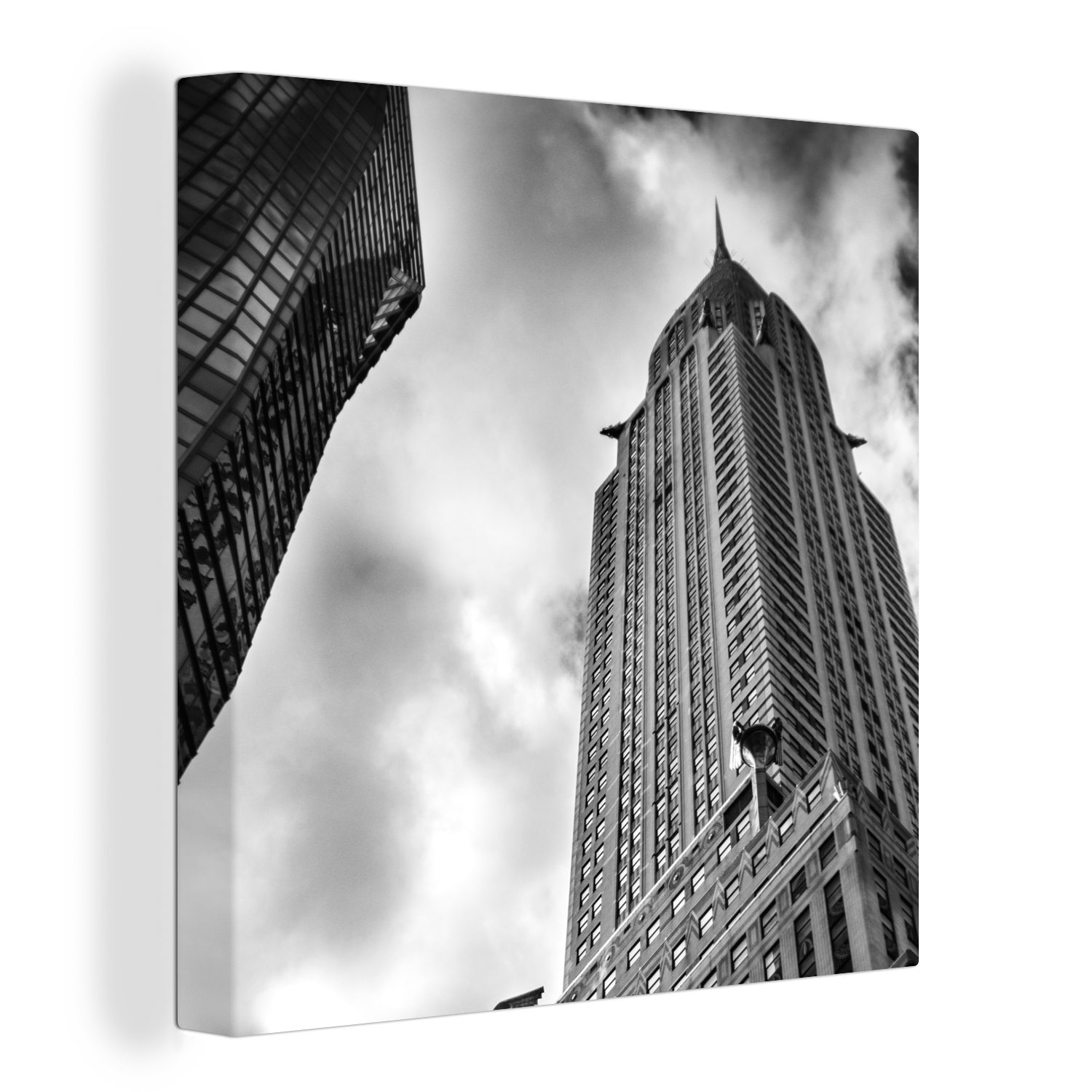 OneMillionCanvasses® Leinwandbild Chrysler Building in New York von unten nach oben in Schwarz-Weiß, (1 St), Leinwand Bilder für Wohnzimmer Schlafzimmer
