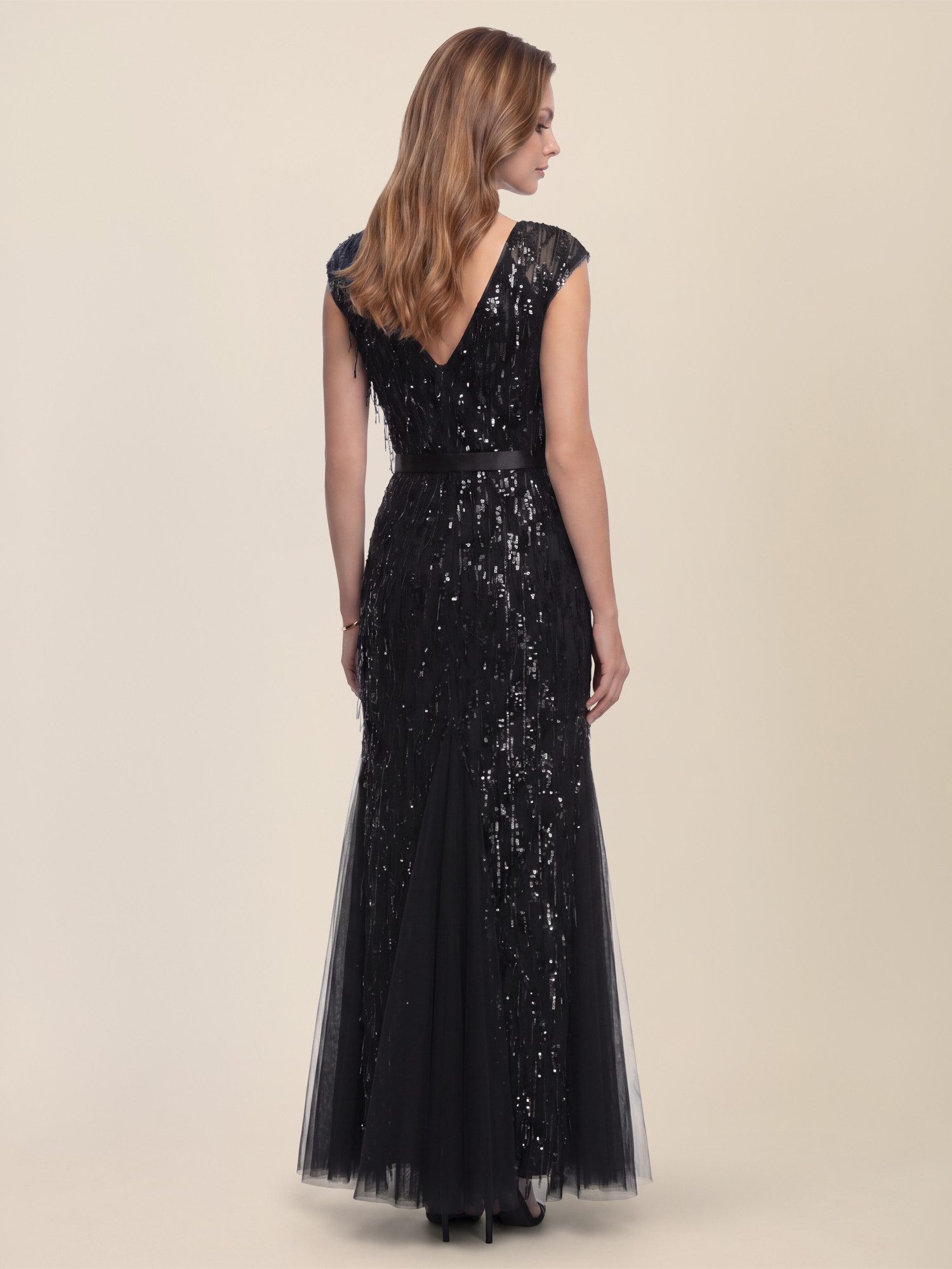 Apart Abendkleid mit Paillettenstickerei und Tüll-Godets