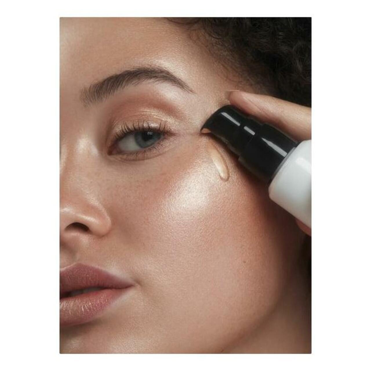 Und Gretel Highlighter Vlitter Natural Face & Body Glow