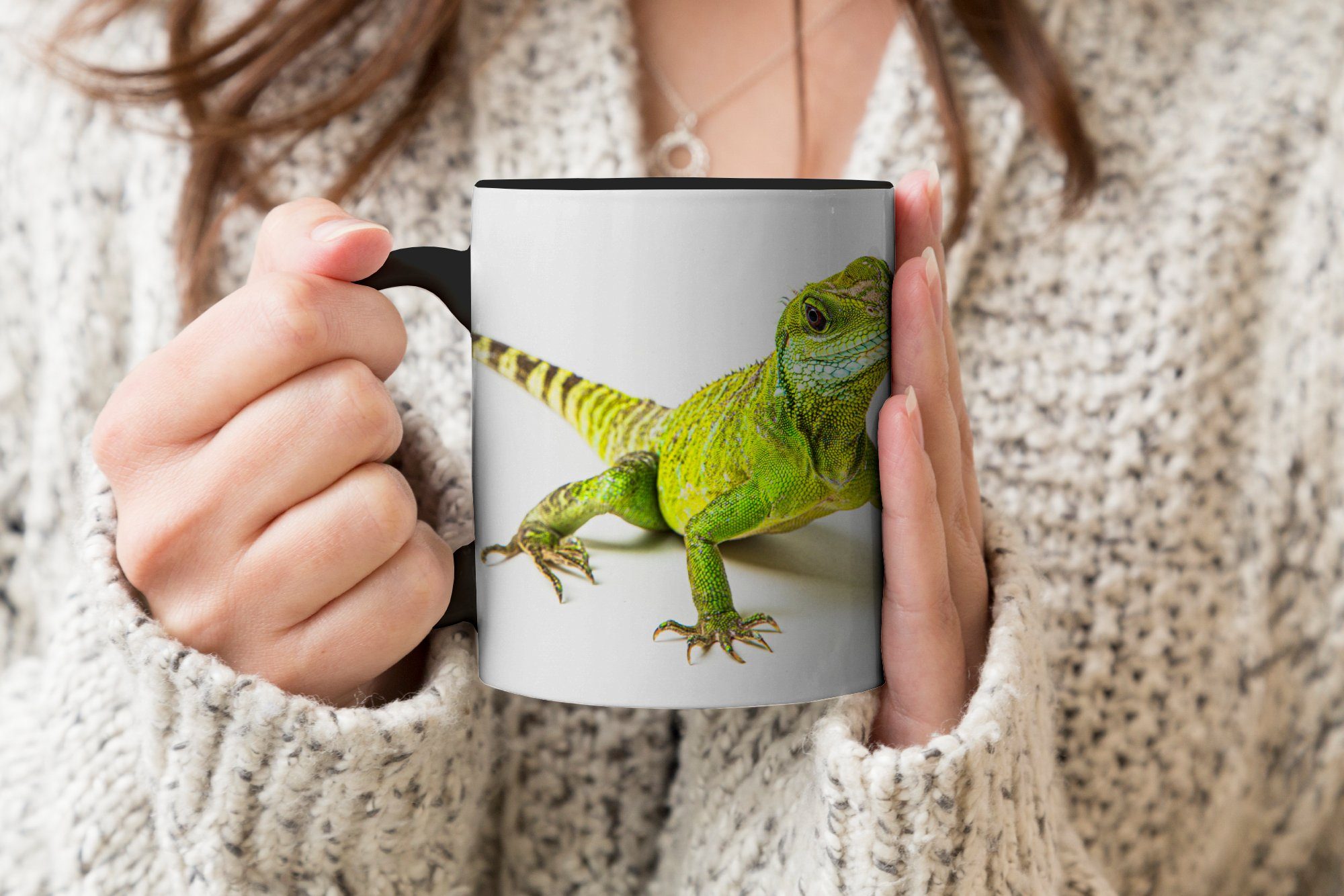MuchoWow Tasse Grün, Reptil - Zaubertasse, Teetasse, Geschenk Kaffeetassen, Farbwechsel, - Eidechse Keramik