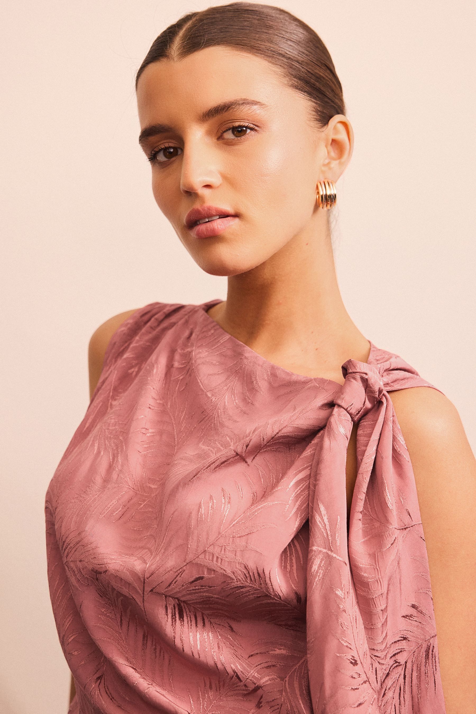 Next Blusentop Ärmelloses, asymmetrisches Jacquard-Oberteil (1-tlg)