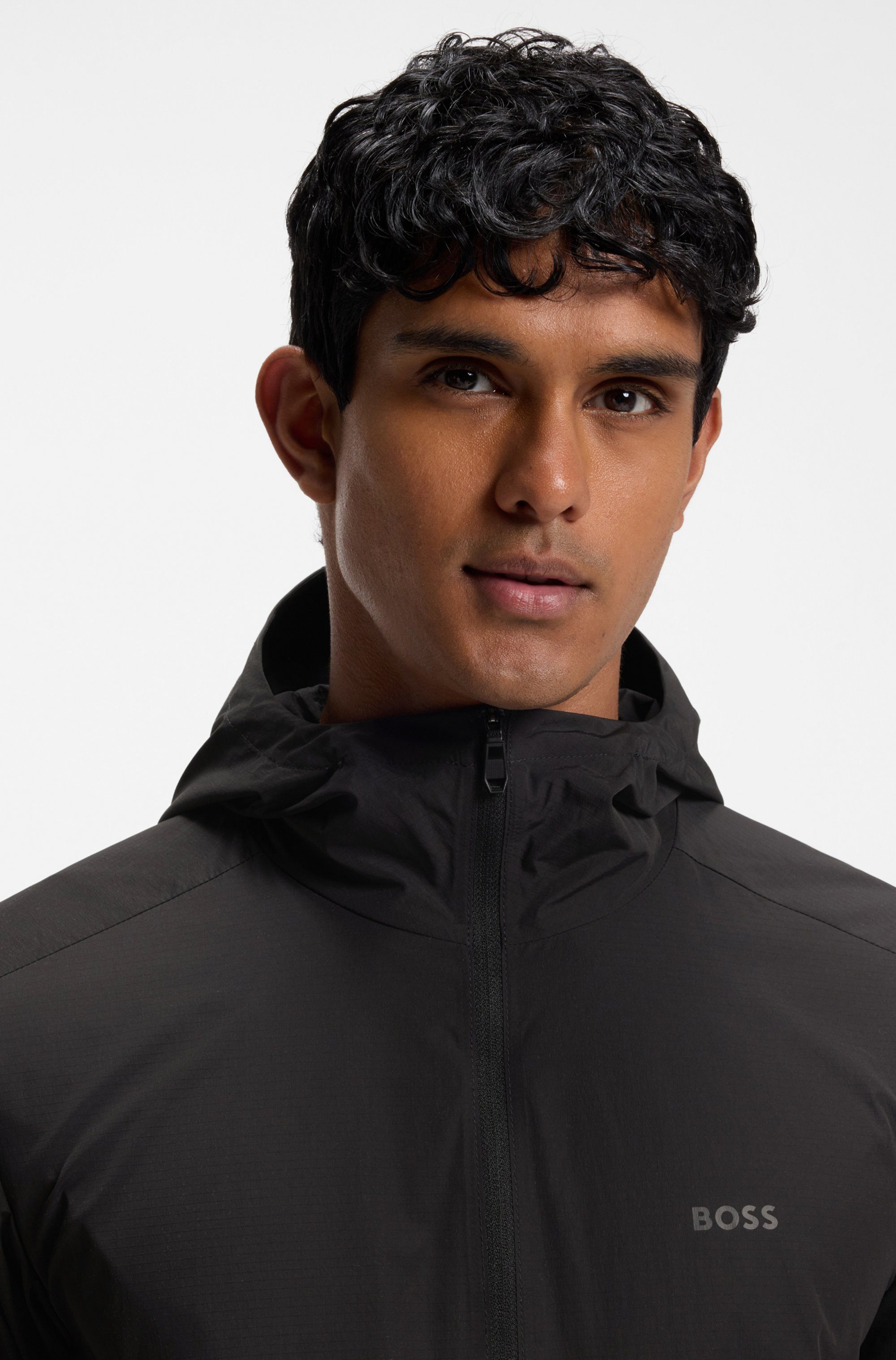 BOSS GREEN Windbreaker Regular Fit, Superleichte Qualität, Packfunktion innen in der Kapuze