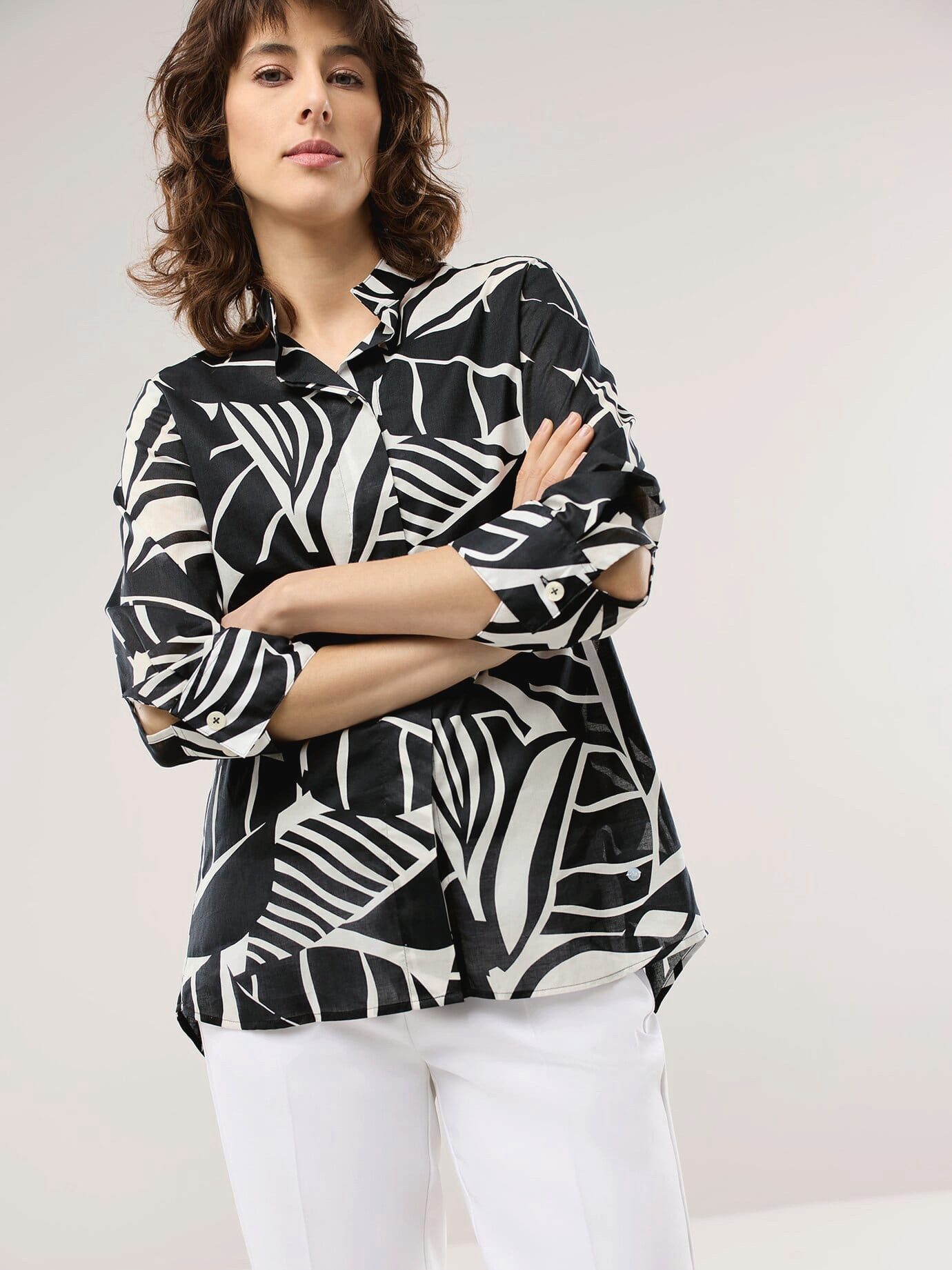 Walbusch Tunika Damen Bluse mit Stehkragen Tunikaform Kurzarm 100% Baumwoll-Voile, atmungsaktiv, pflegeleicht, verdeckte Leiste
