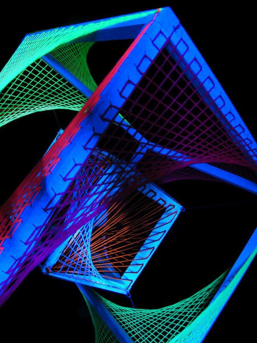PSYWORK Dekoobjekt Schwarzlicht 3D StringArt Schwarzlicht Fadendeko Würfel leuchtet Secret", unter 55cm, "Neon UV-aktiv