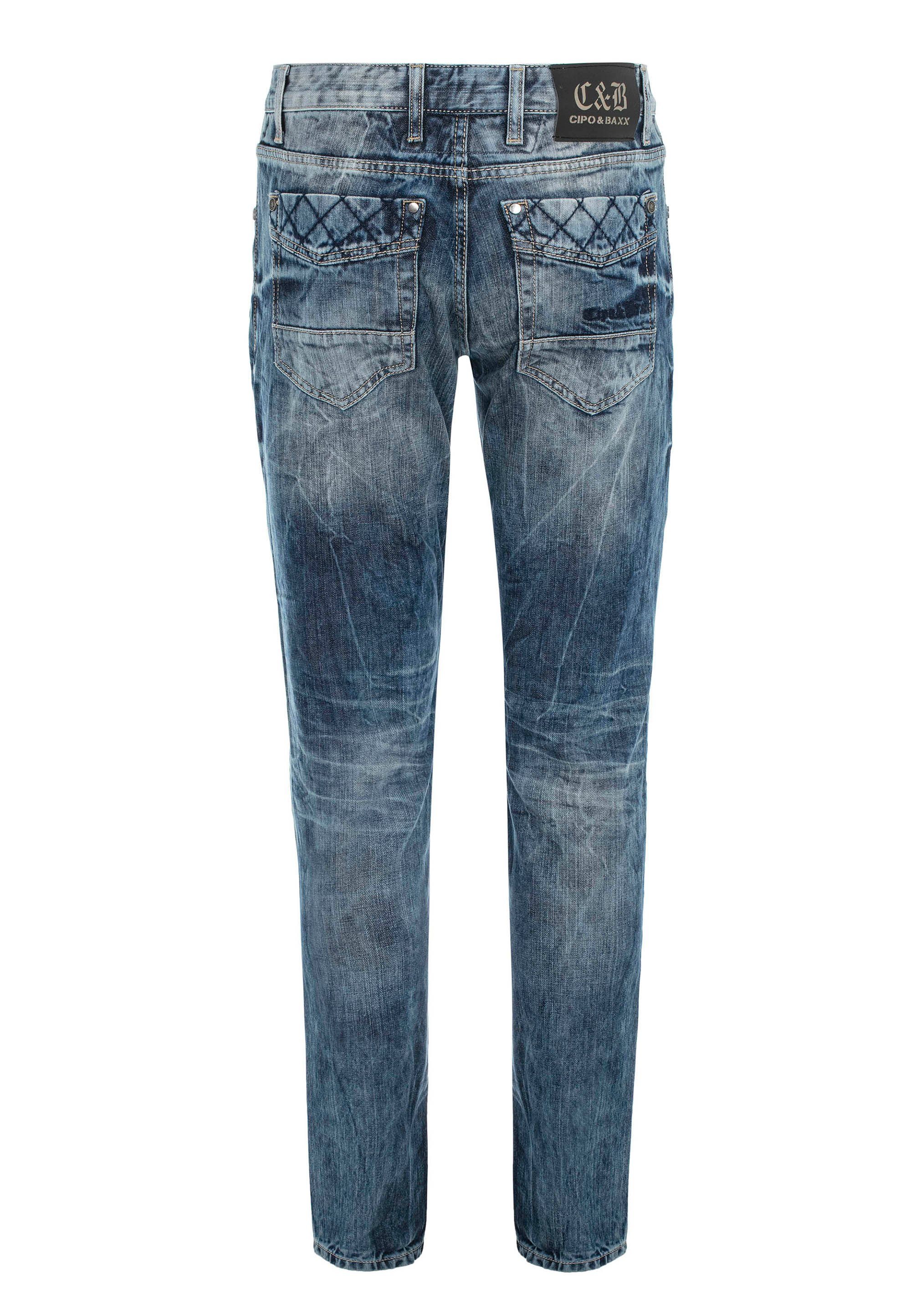 Cipo & Baxx Jeans Bequeme mit Ziernähten markanten