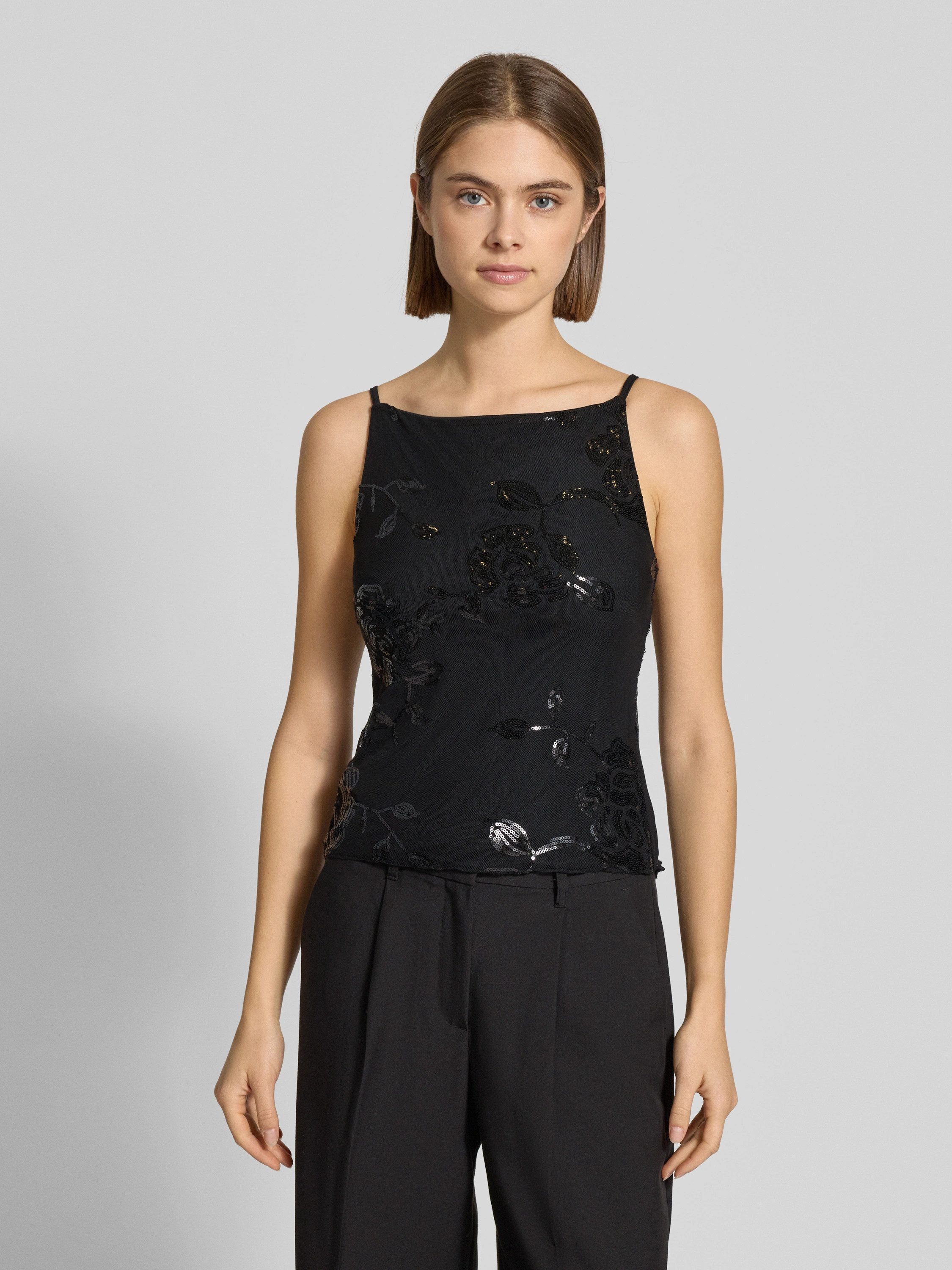 Gina Tricot Shirttop Floral sequins top