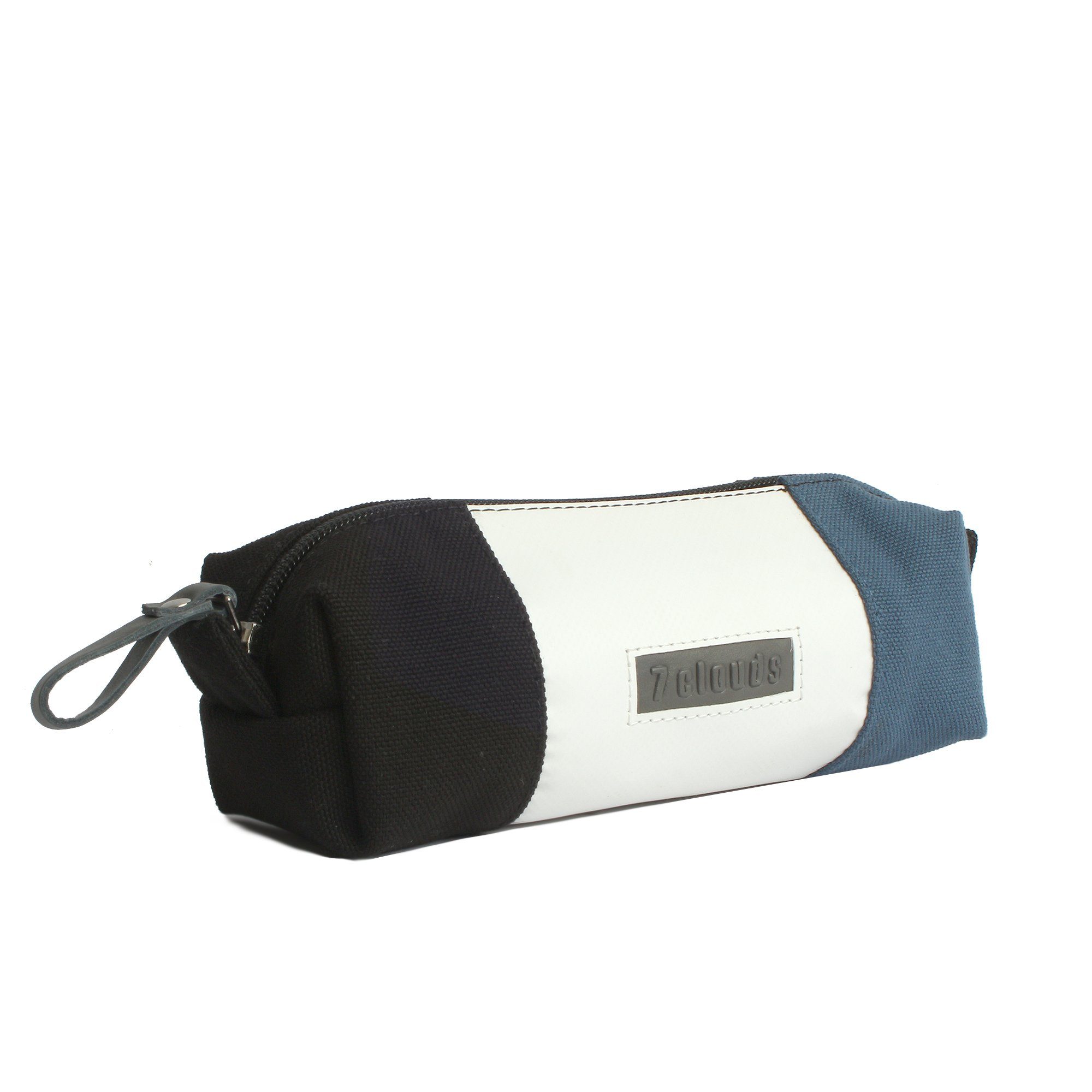 aus Produktion fairer Penci Artikel (BSCI-zertifiziert) 7.1, Kosmetiktasche white-black-blue 7clouds