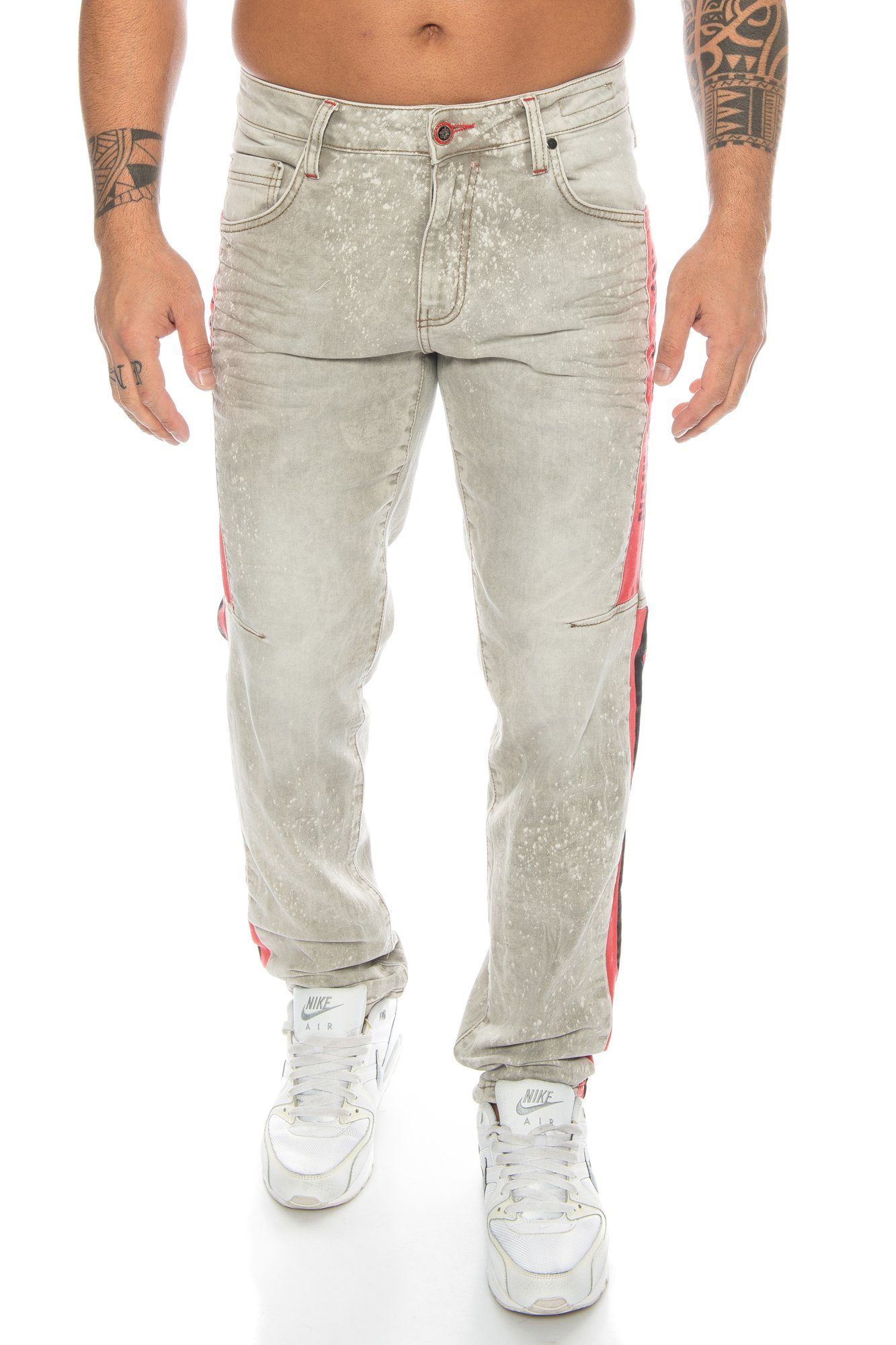 Cipo & Baxx Slim-fit-Jeans Herren Jeans Hose mit modischen Streifen und  ausgefallener Waschung Stylische Kontraststreifen setzen in Kombination mit  der Waschung ein Highlight