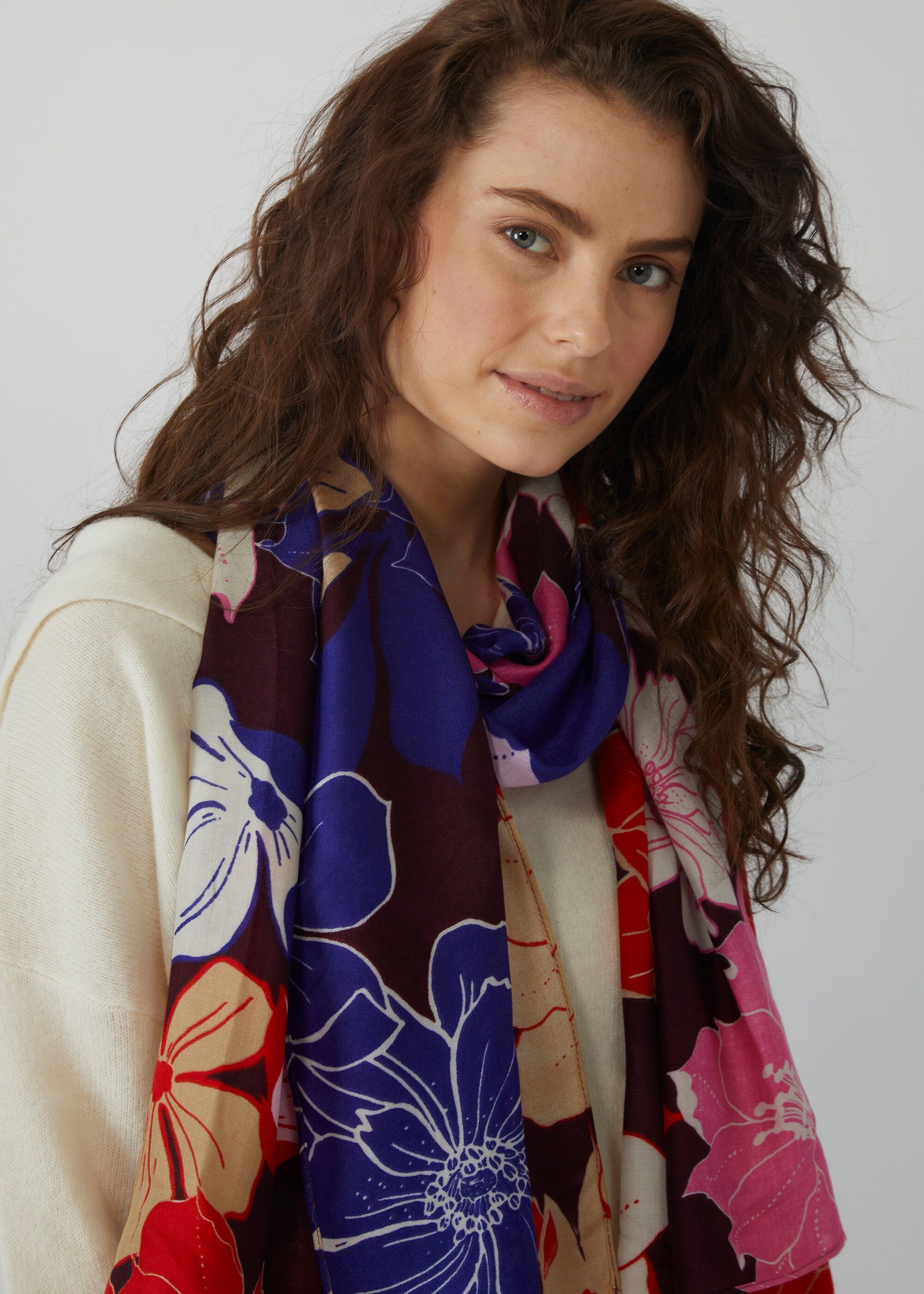 Codello Modeschal Schal aus nachhaltiger Viskose mit plakativem Flower Print, mit Blumenmuster
