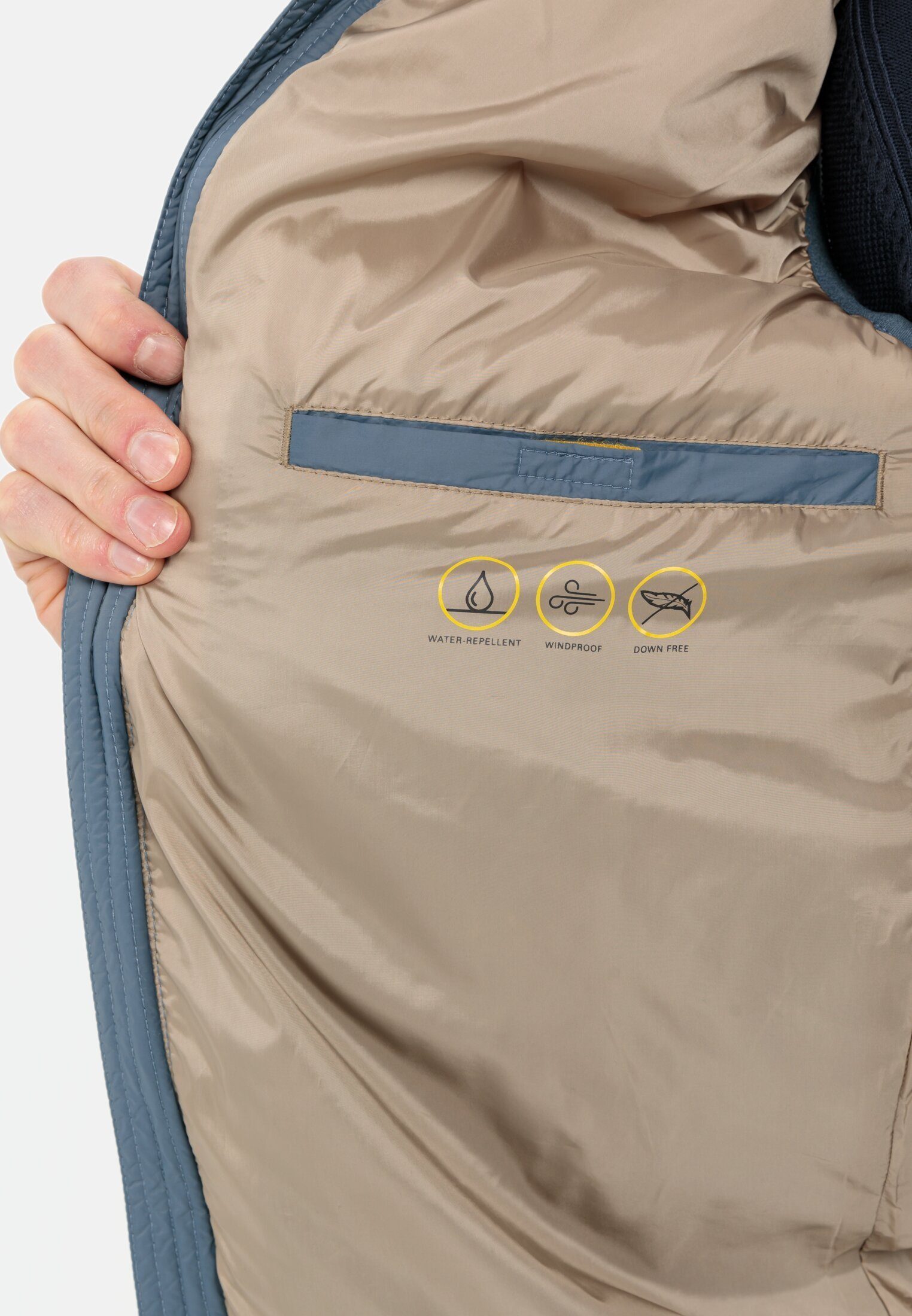 camel active Steppweste aus recyceltem Polyamid ärmellos Stehkragen mit Stehkragen