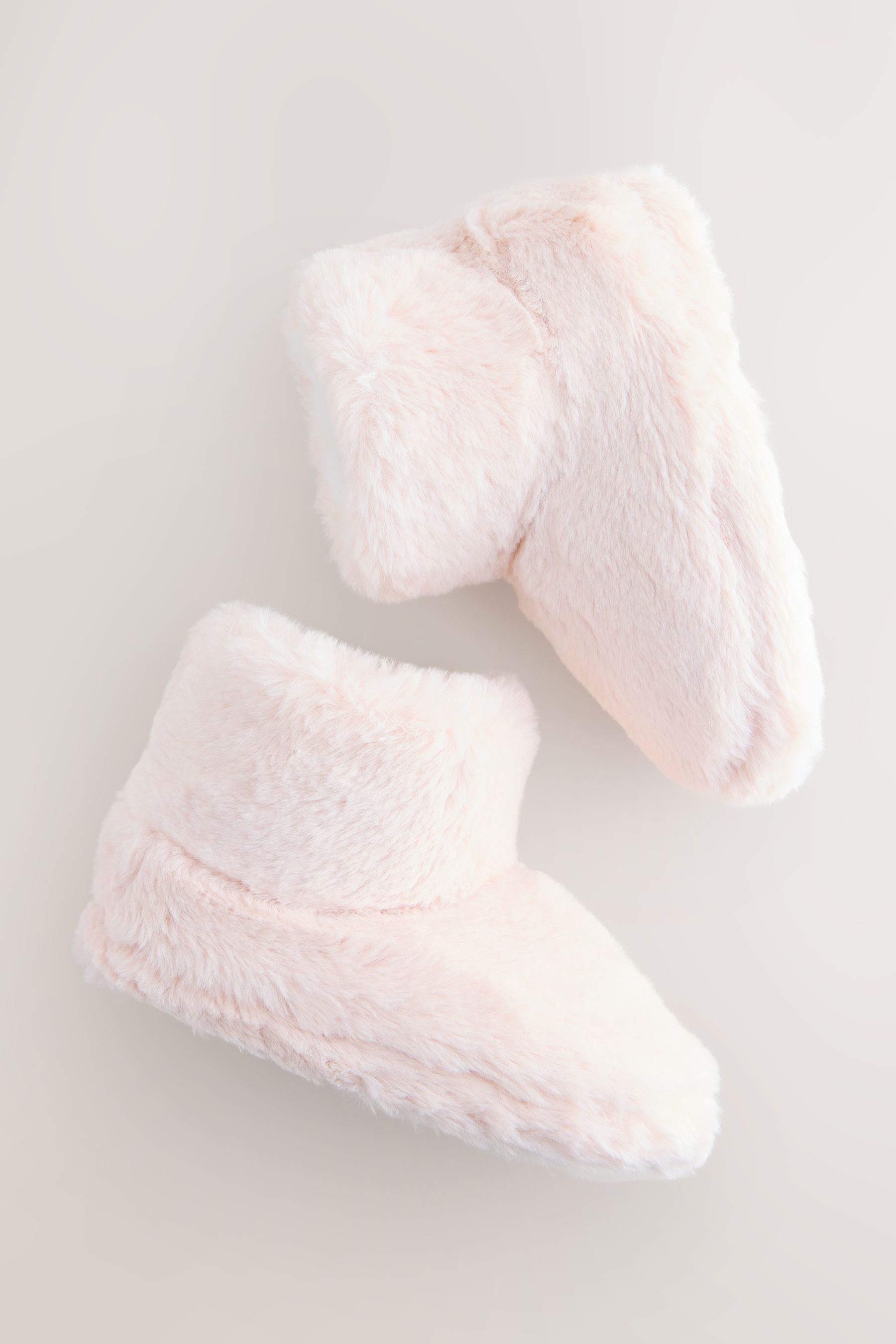 Next Hausstiefel aus Kunstfell Hausschuh (1-tlg)