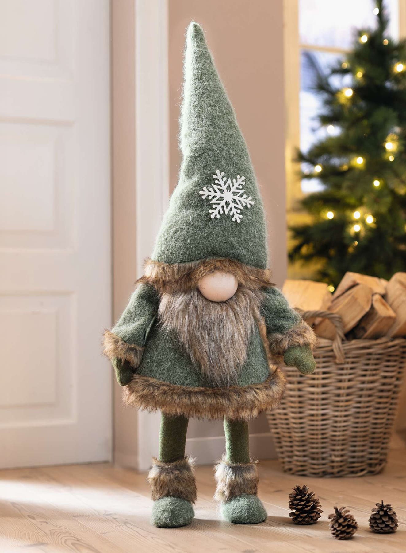 Dekoleidenschaft Wichtel "Schneeflocke" grün, 90 cm hoch, Wackelfigur, groß günstig online kaufen