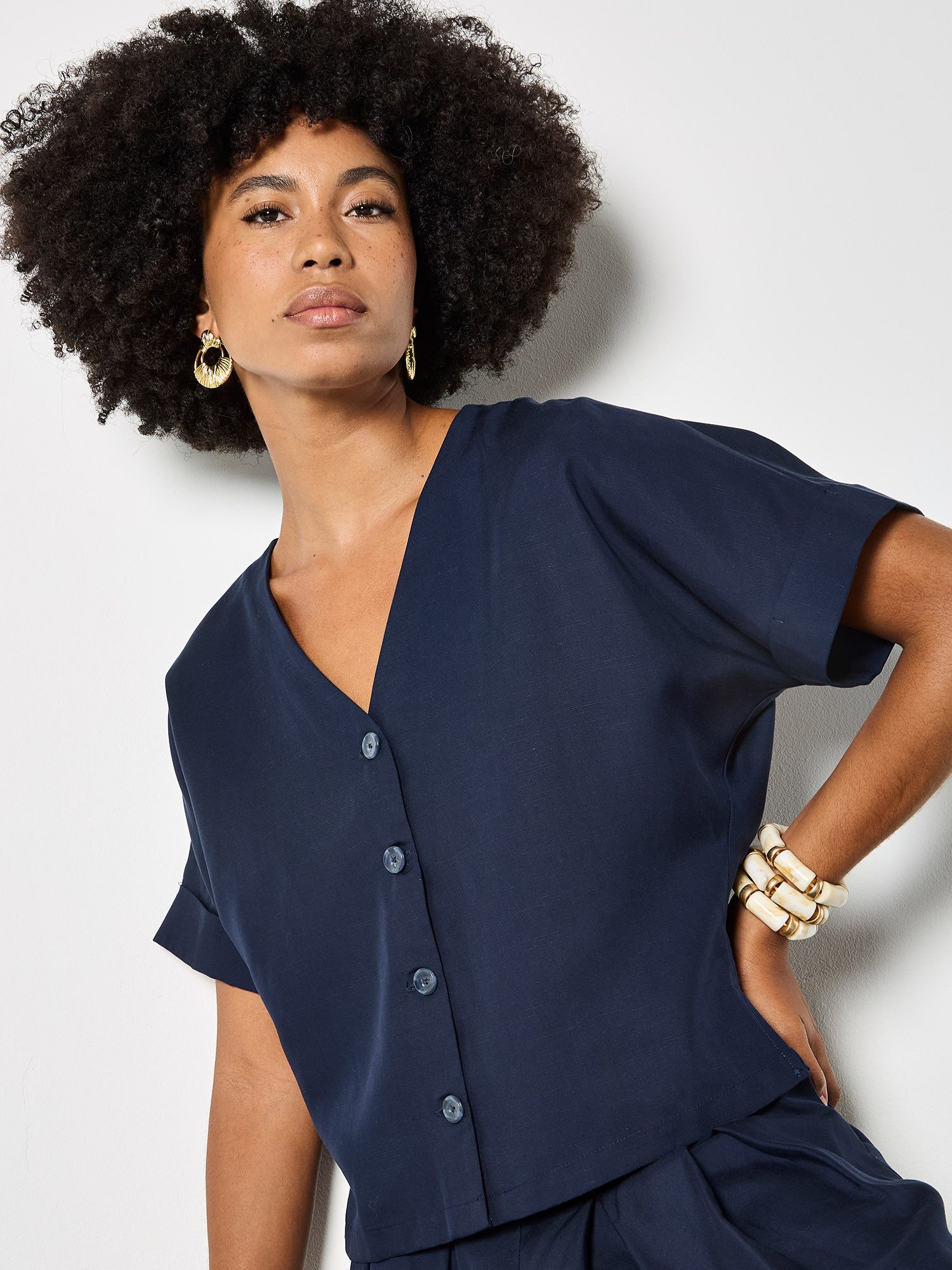 Apricot Blusentop Leichte Bluse mit V-Ausschnitt . Einfarbig