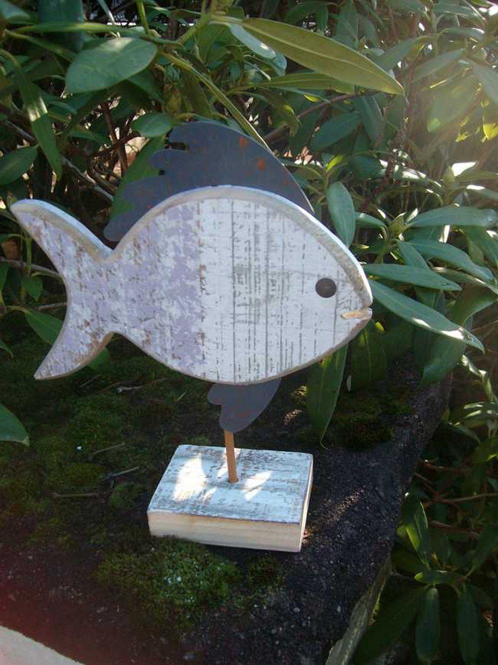 Deko-Impression cm St) Deko. (1 Holz Dekofigur Fisch violett Eisen + Maritime Aufsteller 24 Handarbeit