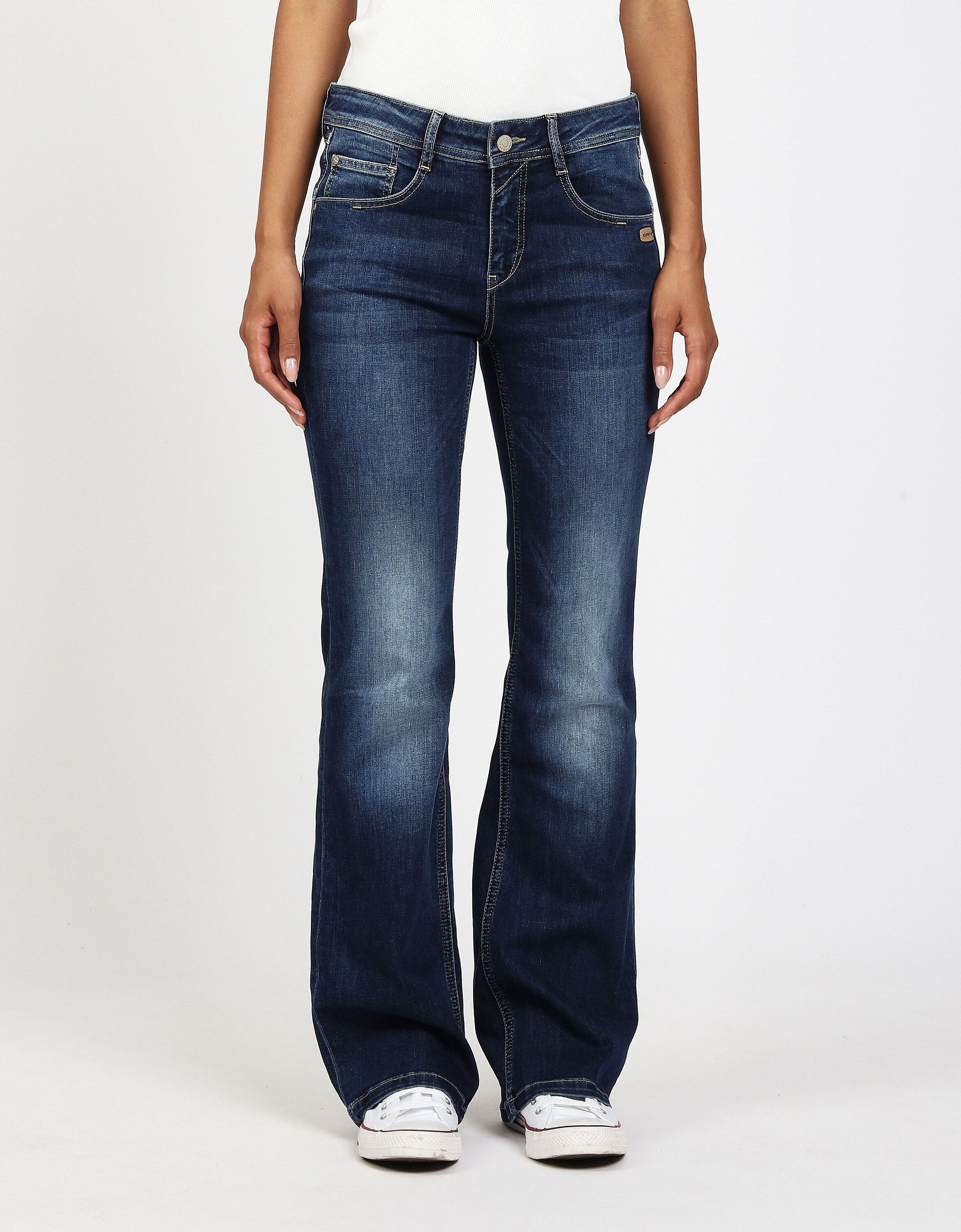 GANG Tapered-fit-Jeans 94AMELIE FLARED im 5-Pocket-Style