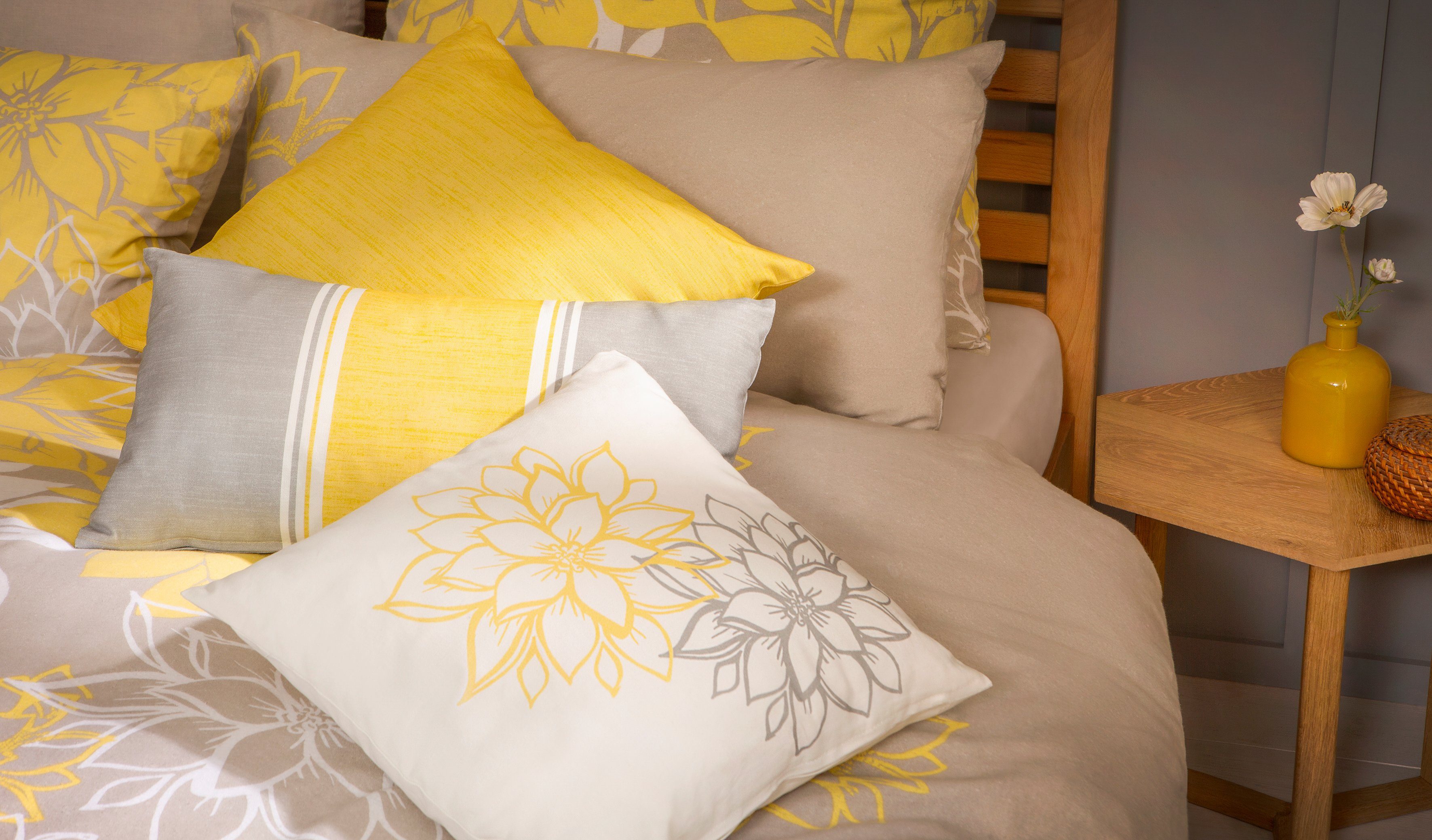 Kissenbezüge Susan Kissenhülle, Home Design, Set affaire Baumwolle, Stück), gelb Kissenbezug Designs aus (3 Kissenbezug in hautfreundlicher einem floralem unterschiedliche in