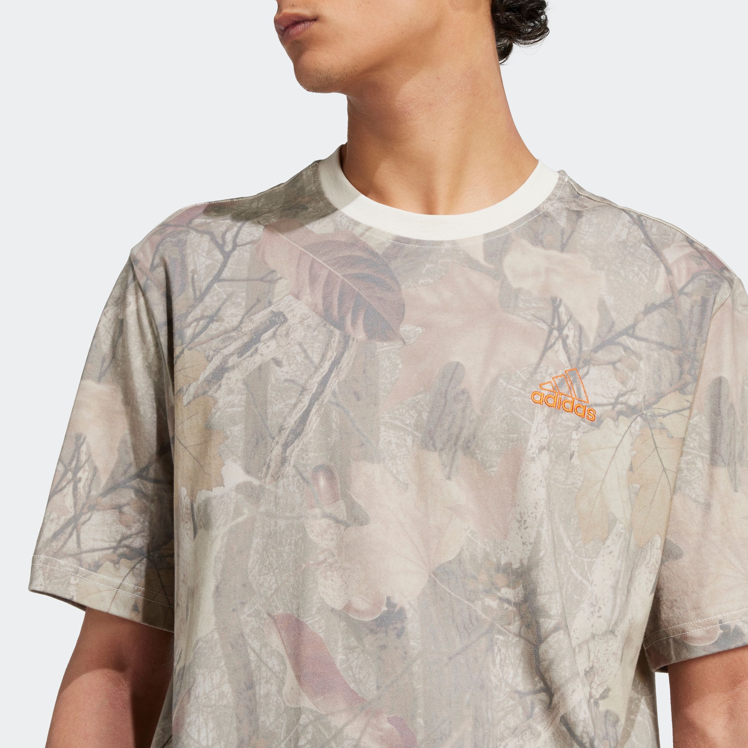 adidas Originals T-Shirt CAMO TEE sportlicher Stil, Kurzarmdesign, weiches Material