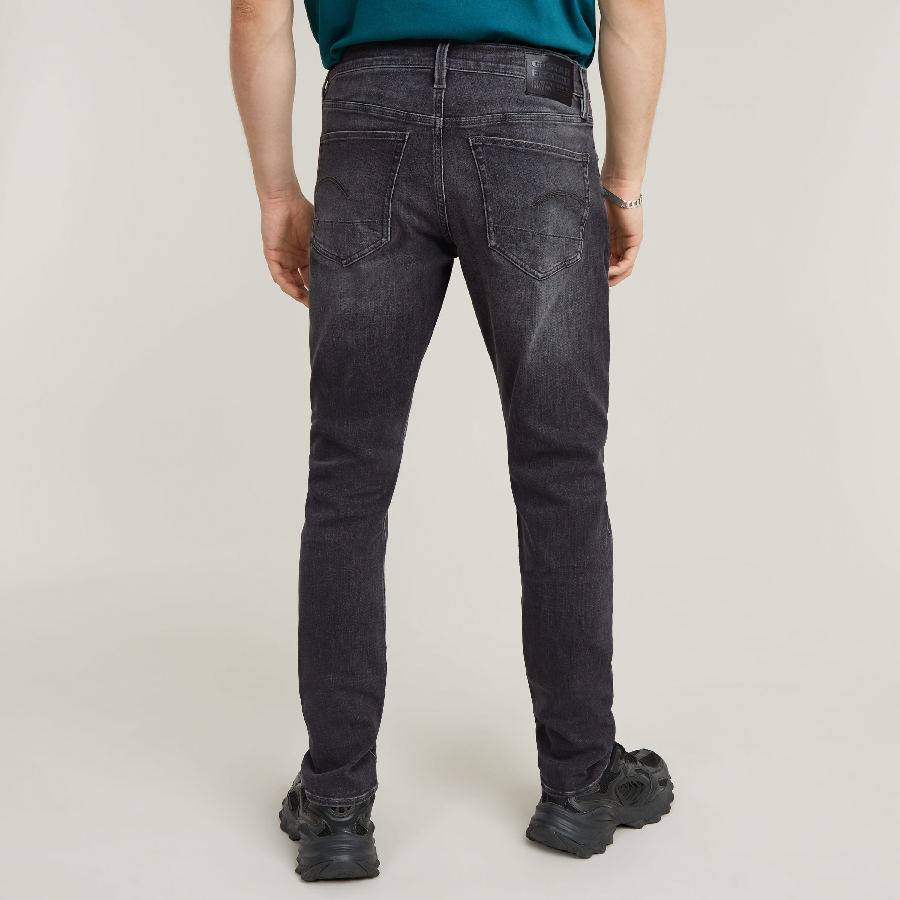 G-STAR Slim-fit-Jeans 3301 Slim mit toller Waschung und Elasthan – Bild 2 von 5