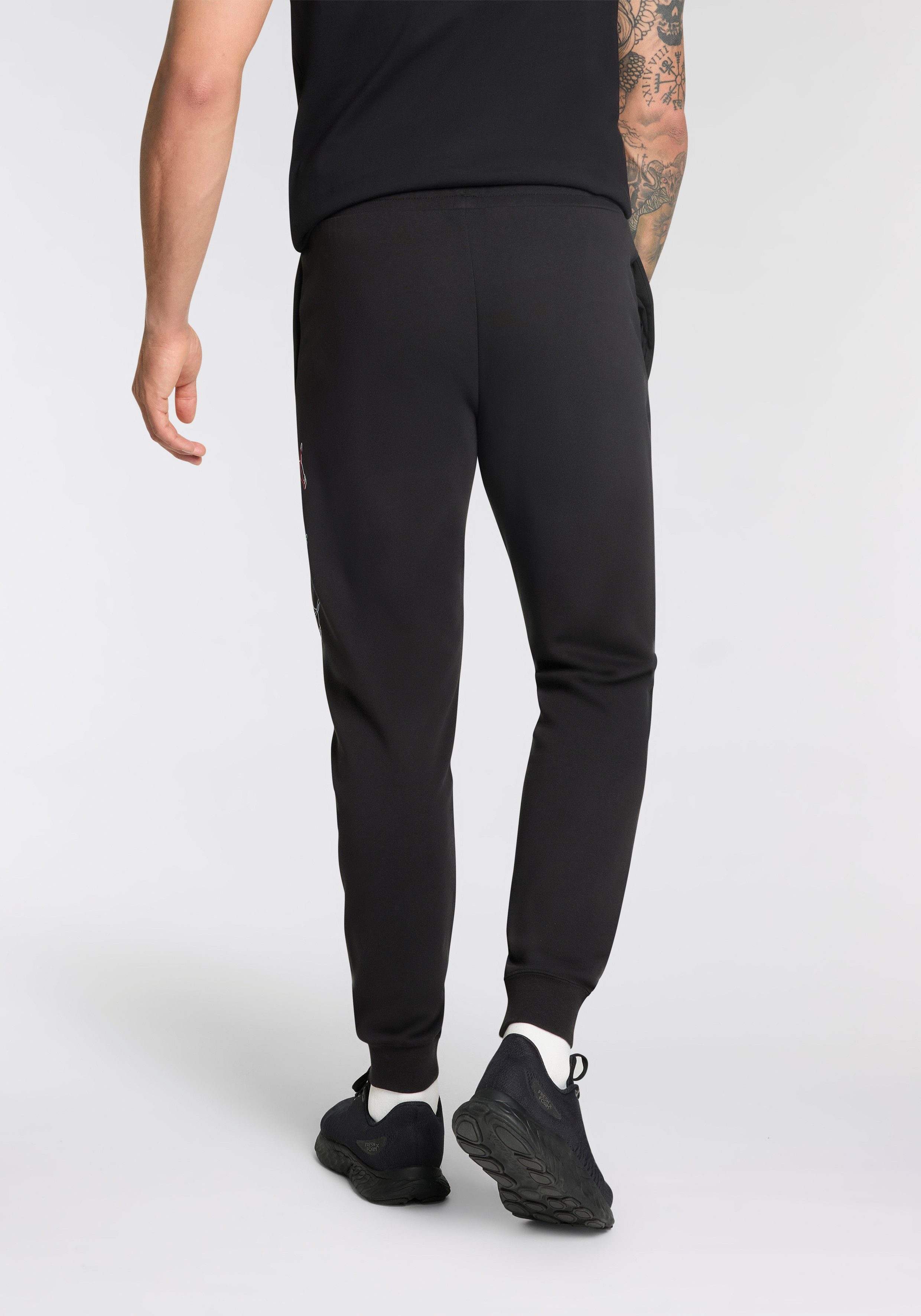 PUMA Trainingshose ESS LOGO LAB EXECUTION SWEATPANTS TR CL Regular Fit, für Sport und Freizeit, sportlicher Stil