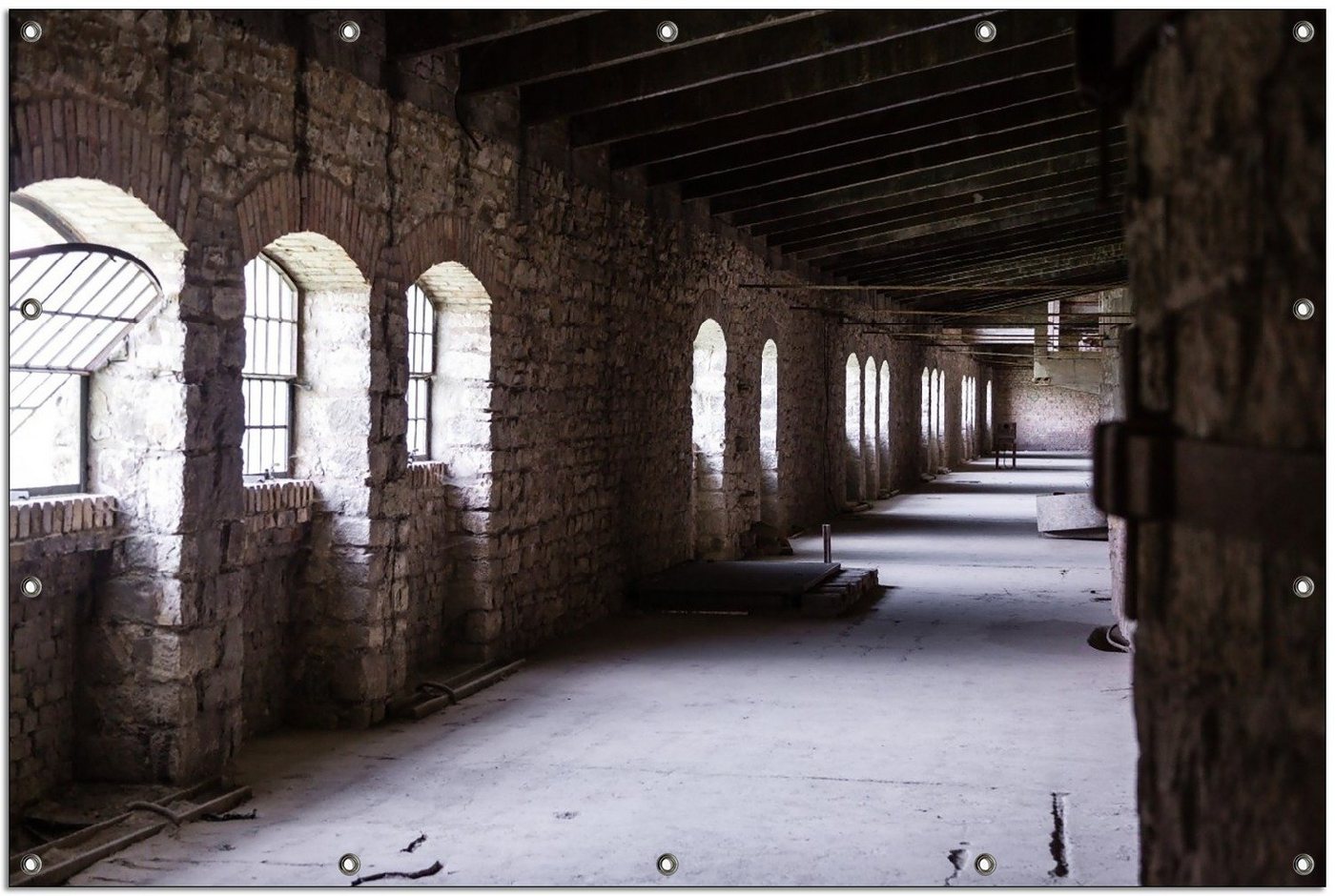 Thumbnail - Wallario Sichtschutzzaunmatten Altes Bauwerk - stillgelegte Fabrik, rund
