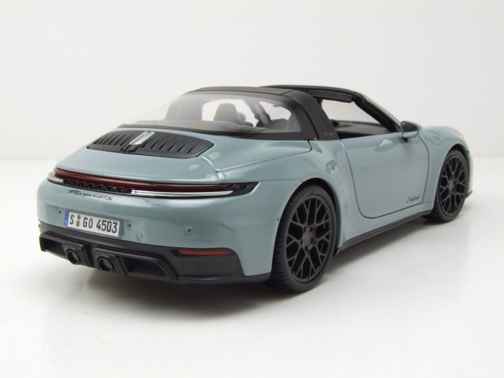 Maisto® Modellauto Porsche 911 (992.2) Targa 4 GTS 2025 grün metallic, Maßstab 1:18