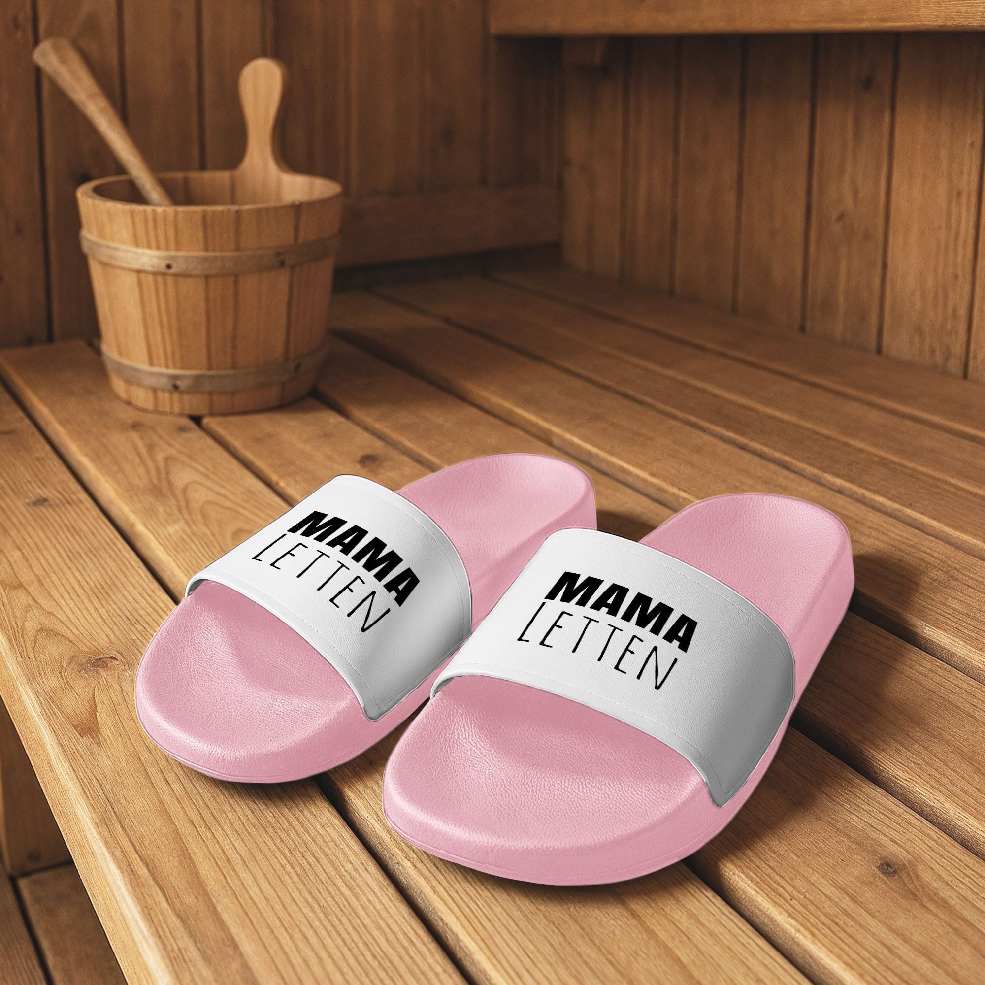 MoonWorks Badeschlappen Mama/Oma-Letten Badelatschen mit Spruch Lustig Geschenk Badesandale