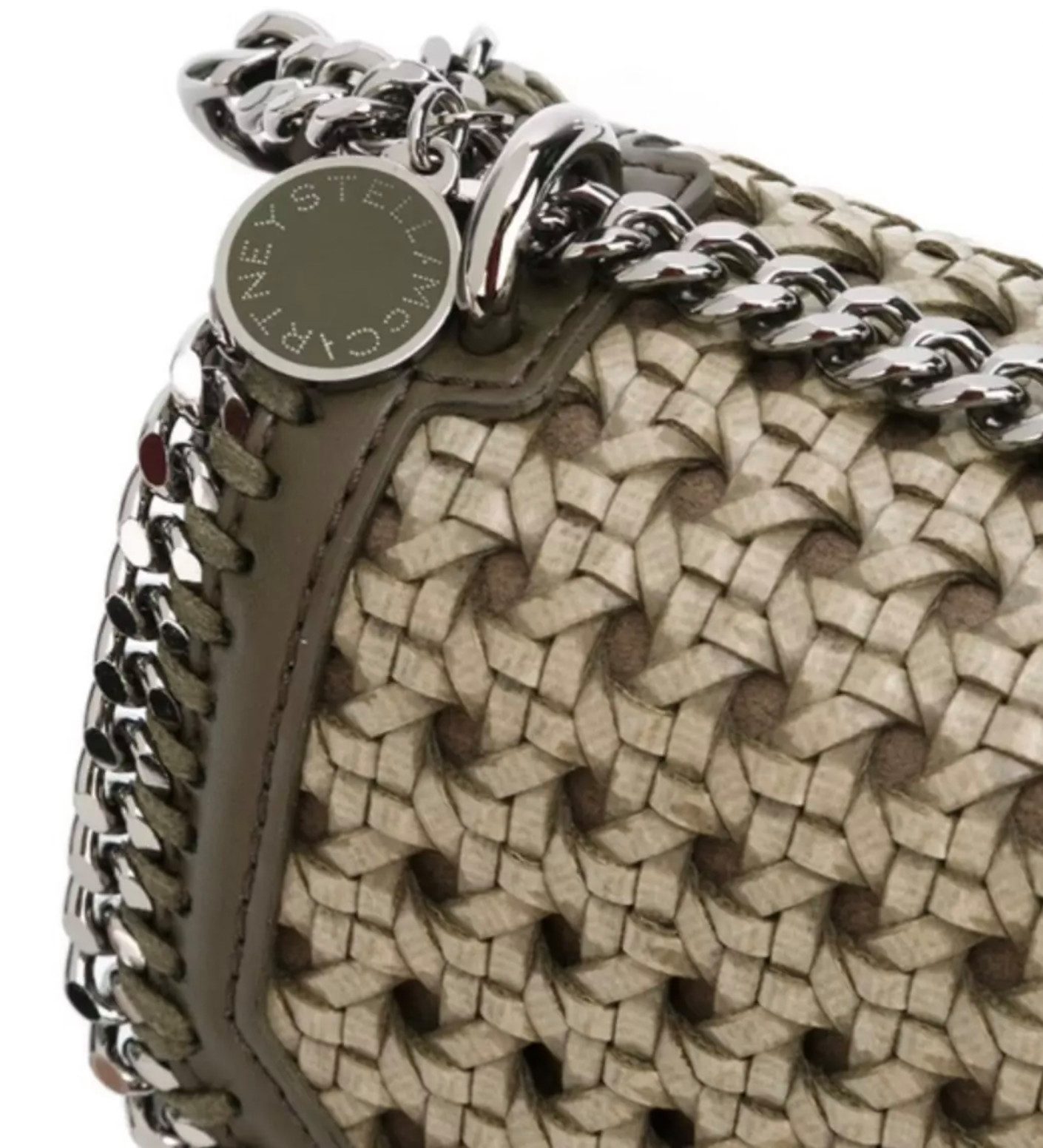 Stella McCartney Schultertasche Falabella Box Medium Tasche Geflochtenes Design, Signatur-Falabella-Kette mit diamantgeschliffener Optik
