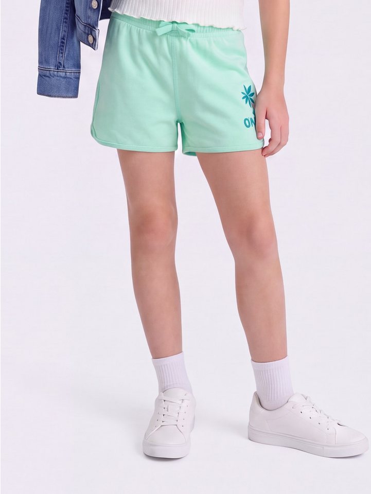 KIDS ONLY Sweatshorts KOGAMANDA LIFE STRING SHORTS UB FR SWT mit kleinem Motiv am linken Bein
