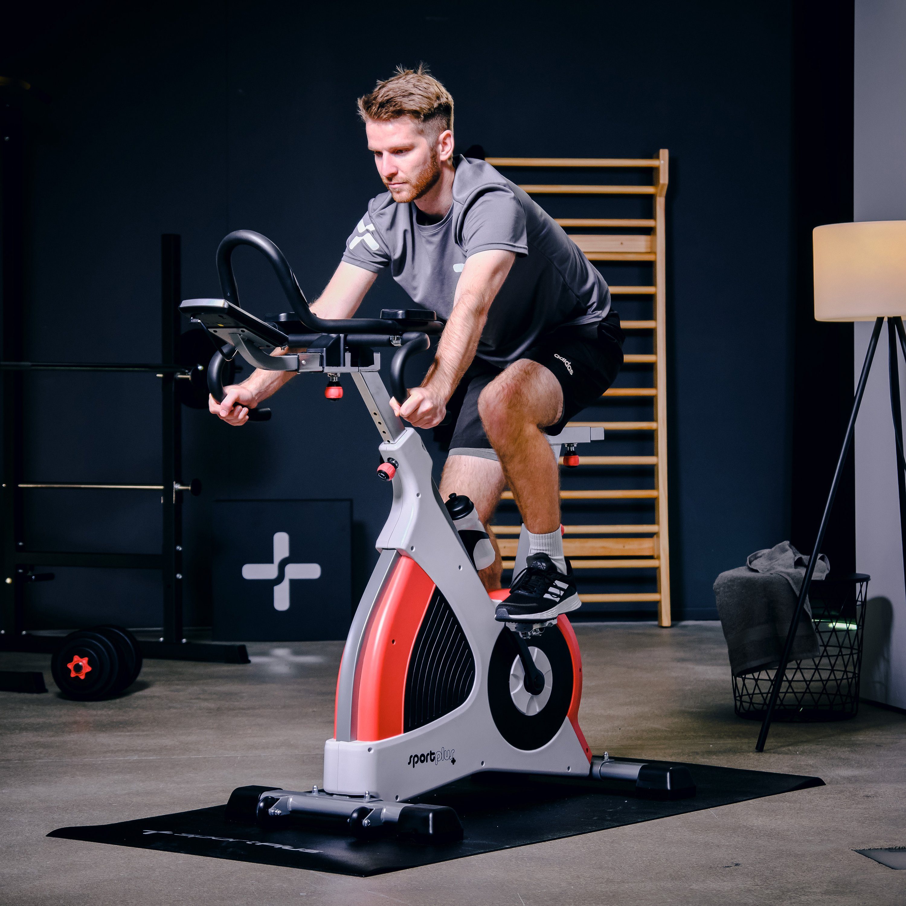 SportPlus Heimtrainer SP-SRP-3000, Speedracer, Indoor Speedbike, Studioqualität, Triathlonlenker