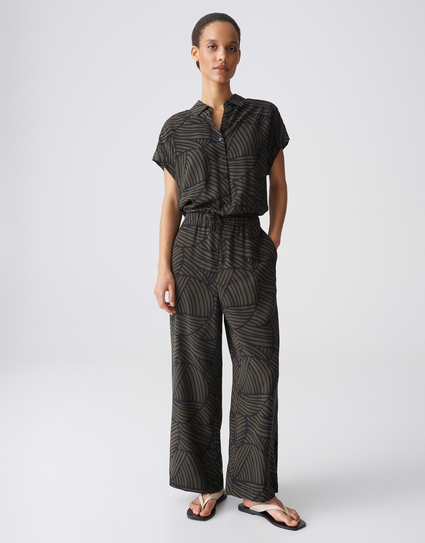 OPUS Jumpsuit Mendie botanical Mit Eingrifftaschen für praktische Alltagslooks