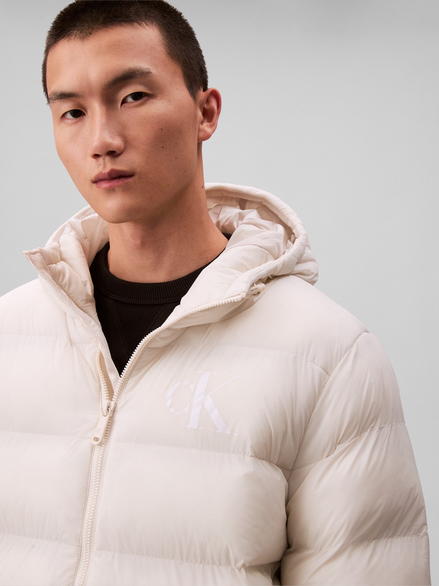 Calvin Klein Jeans Steppjacke LS NYLON MONOGRAM PUFFER JKT Mit Rundhalsausschnitt, regular fit