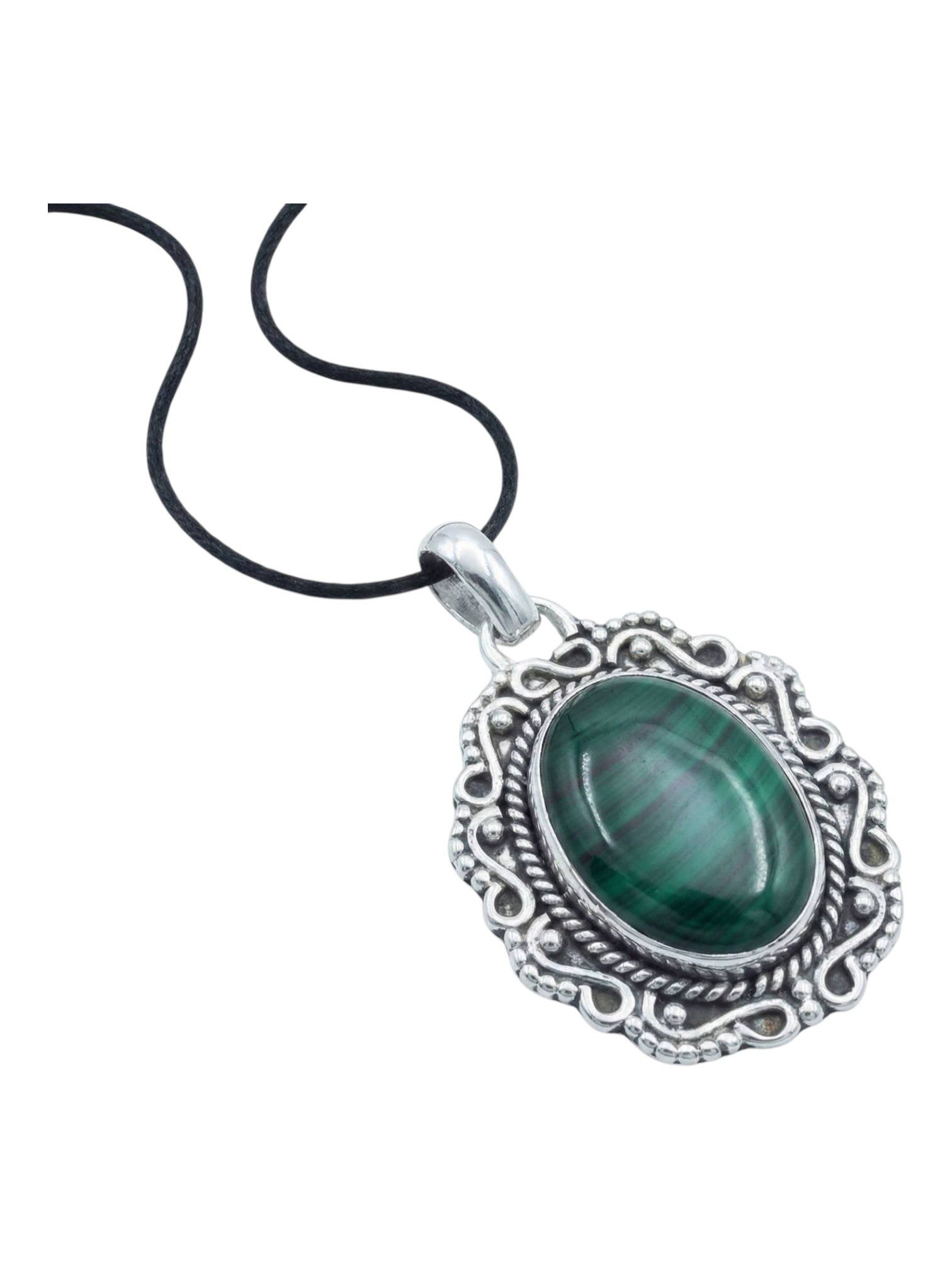 Kettenanhänger KATUVA oval aus 925 Silber mit Malachit