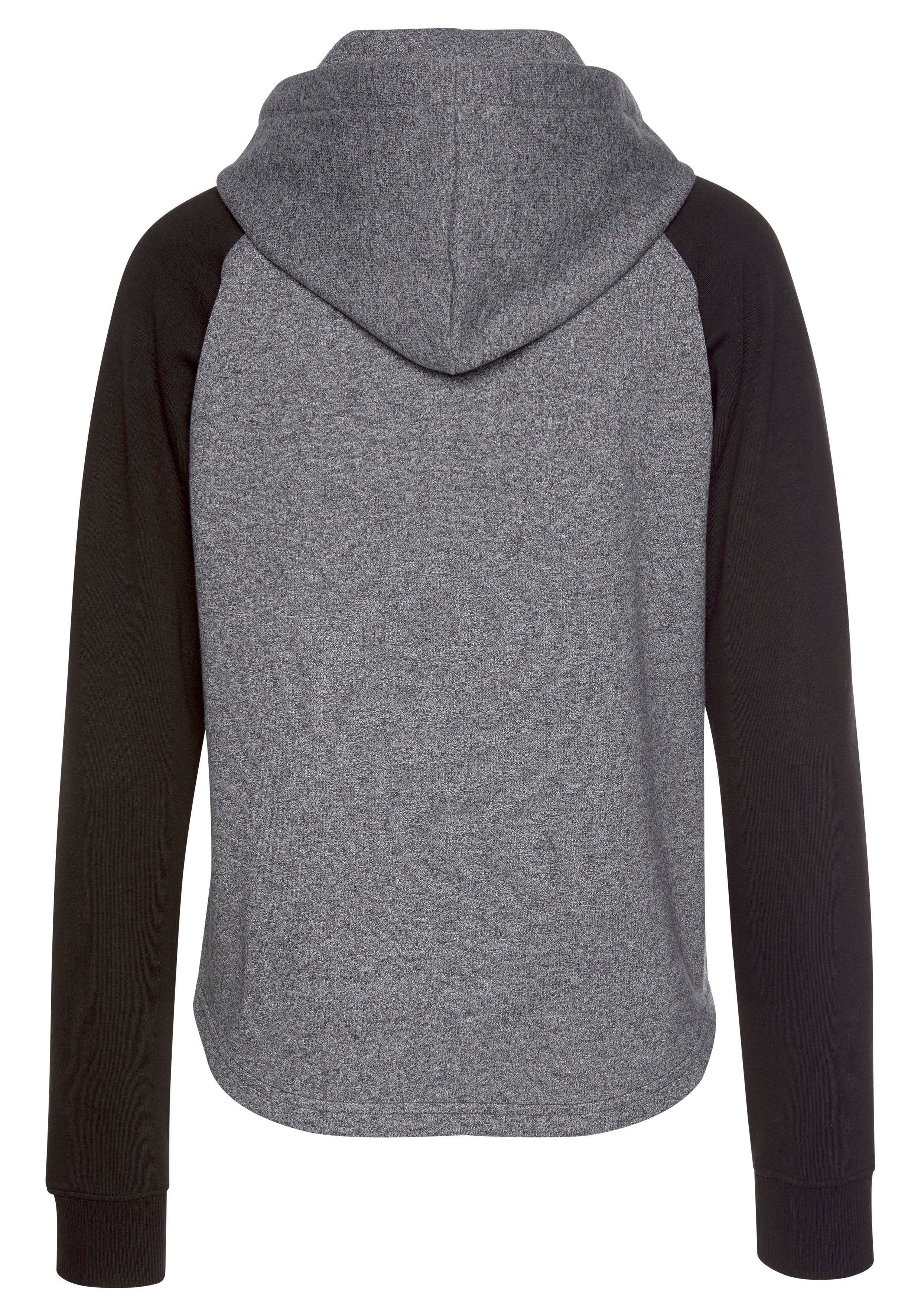 Bench. Loungewear Kapuzensweatshirt mit farblich abgesetzten Ärmeln und Logodruck, Loungewear