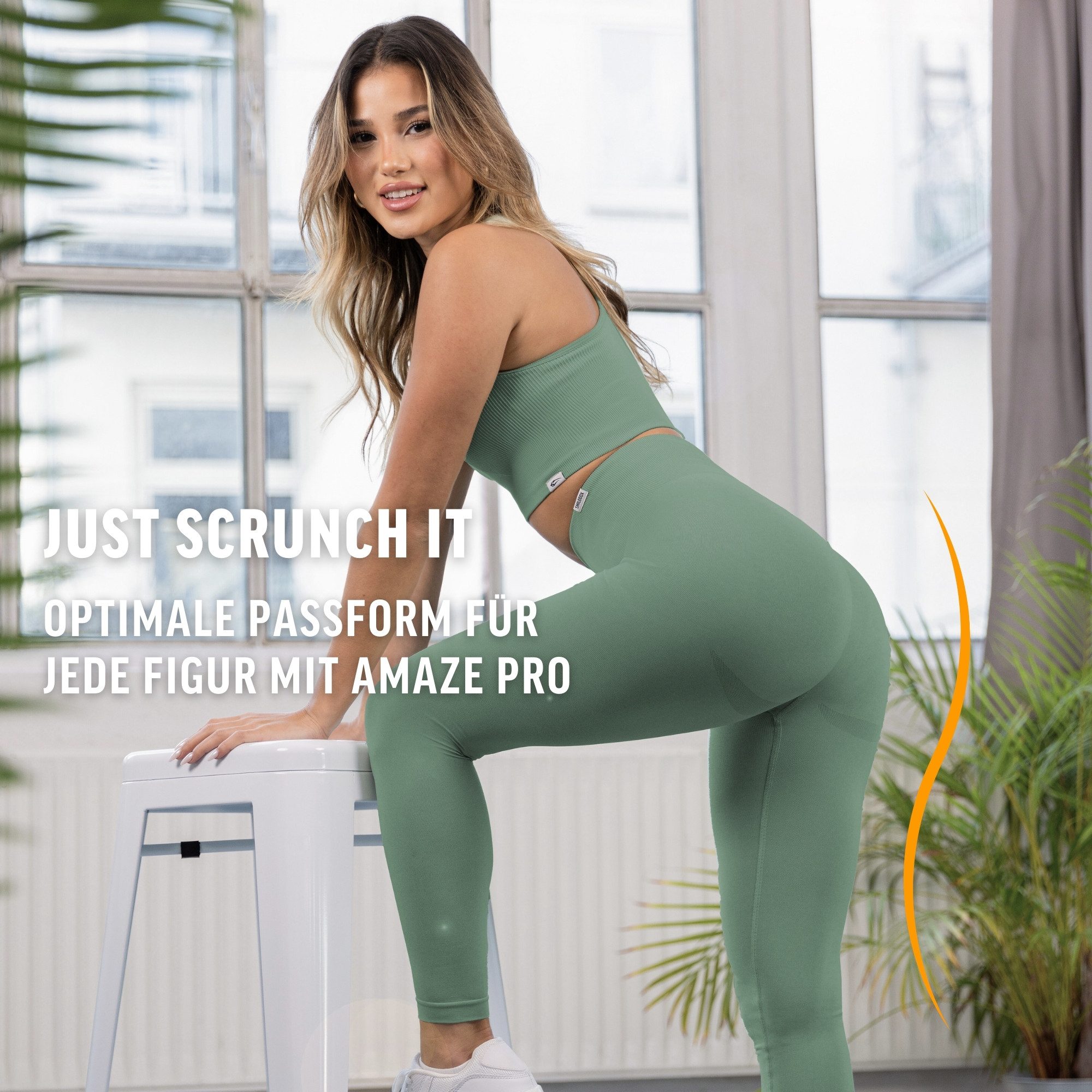 Smilodox Leggings Amaze Pro mit Scrunch-Effekt, High Waist V-Shape Sport & Yogahose Seamless Push Up Booty Fitnesshose Blickdicht Yoga Gym Figurformend