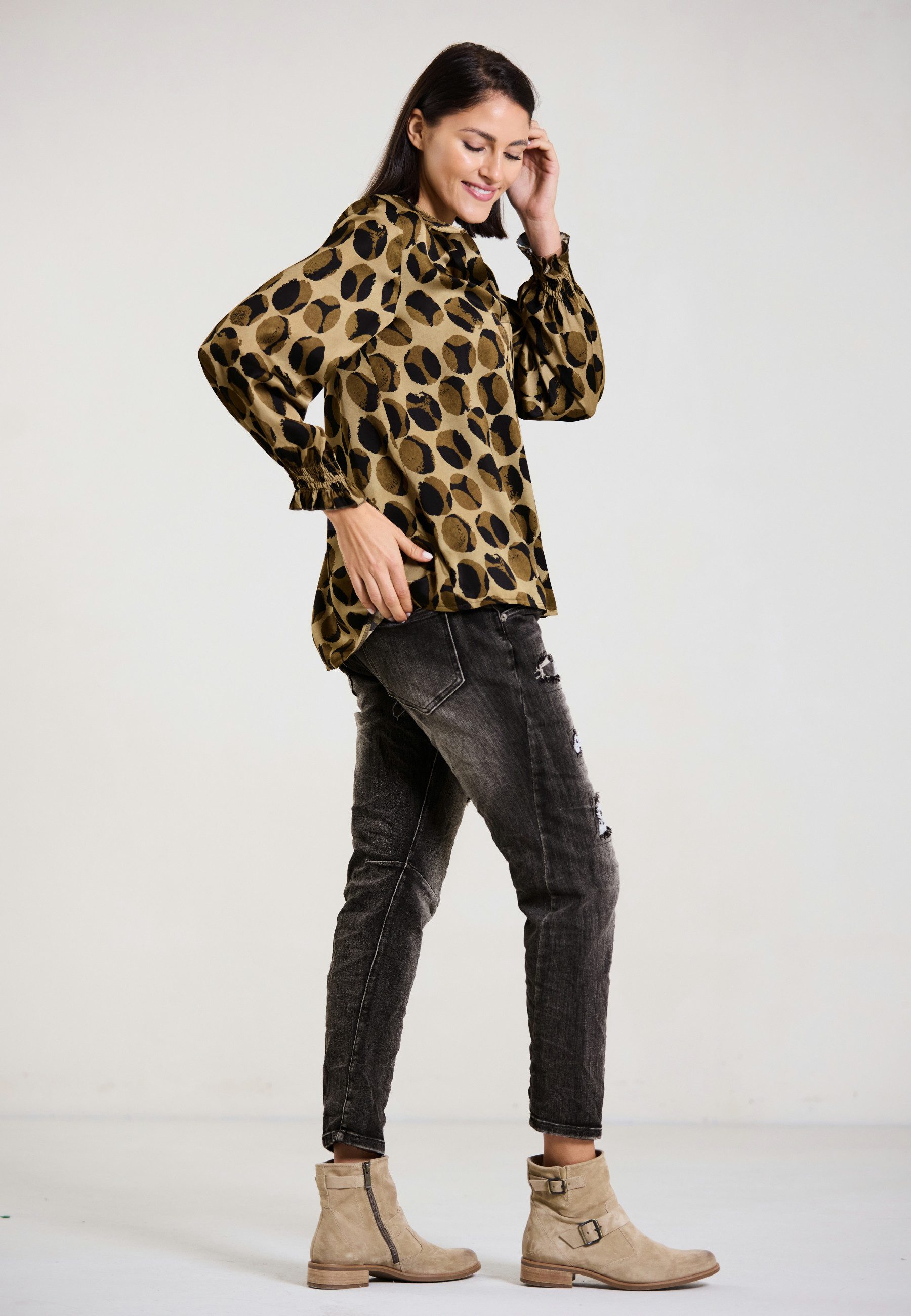 Andijamo-Fashion Schlupfbluse WILD DOT moderner Dot Print mit lässigem Schnitt