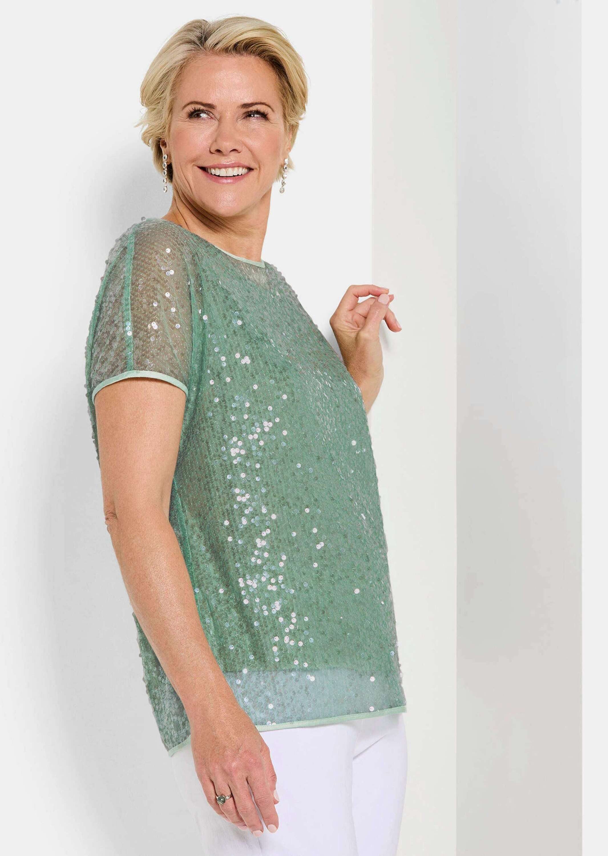 GOLDNER Klassische Bluse Schlupfbluse in schimmerndem Design Schlupfbluse mit U-Boot-Ausschnitt, Satinbändern und Kurzarm – Bild 4 von 5