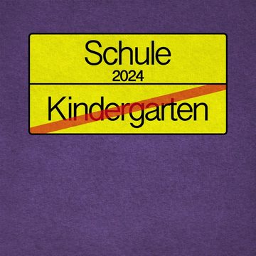 Shirtracer T-Shirt Ortsschild Verkehrsschild Schule 2024 Kindergarten (1-tlg) Einschulung Junge Schulanfang Geschenke