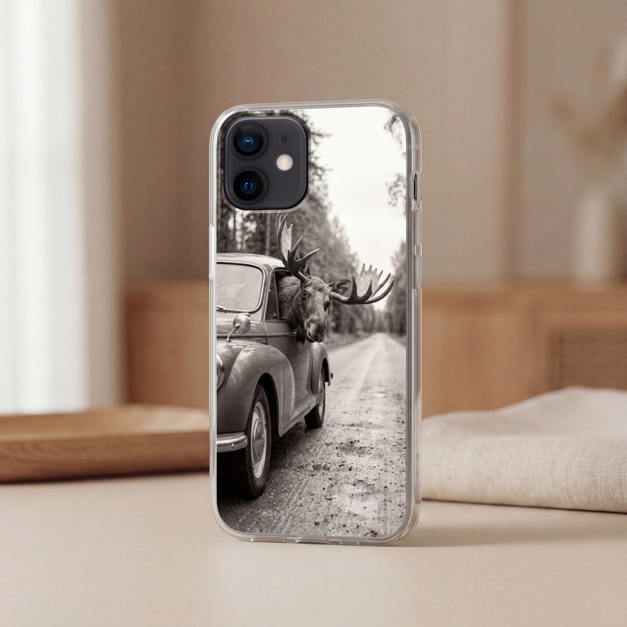 MuchoWow Handyhülle für Apple iPhone 12 Pro Elch - Auto - Geweih - Schwarz - Weiß, Smartphone-Bumper, Print, Handy Schutzhülle Dünn